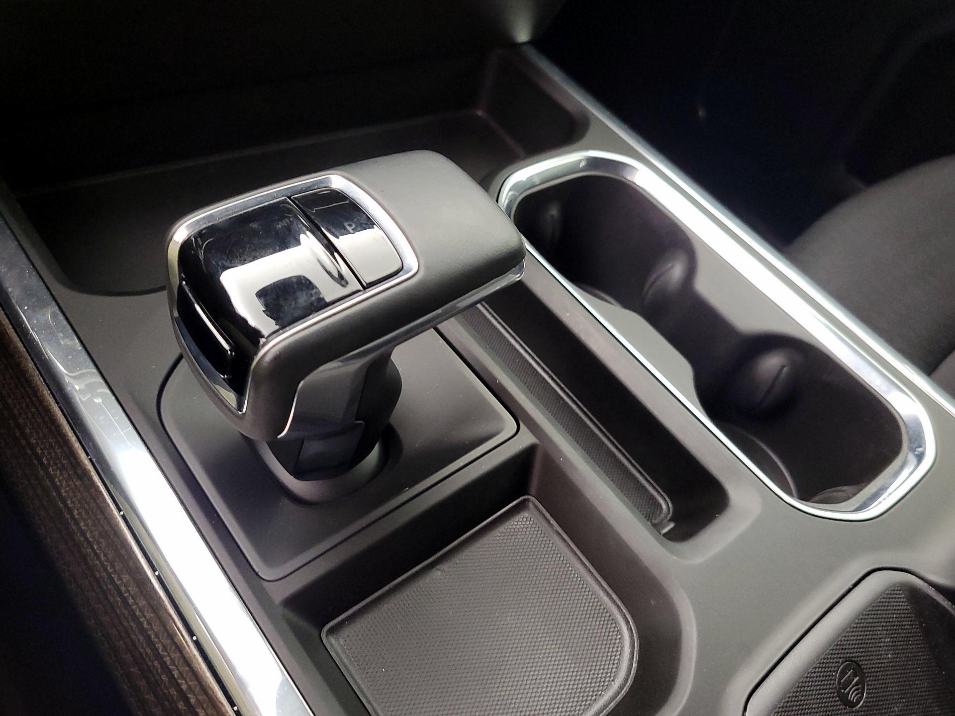 Thumbnail: 2023 Chevrolet Silverado 1500 - 17