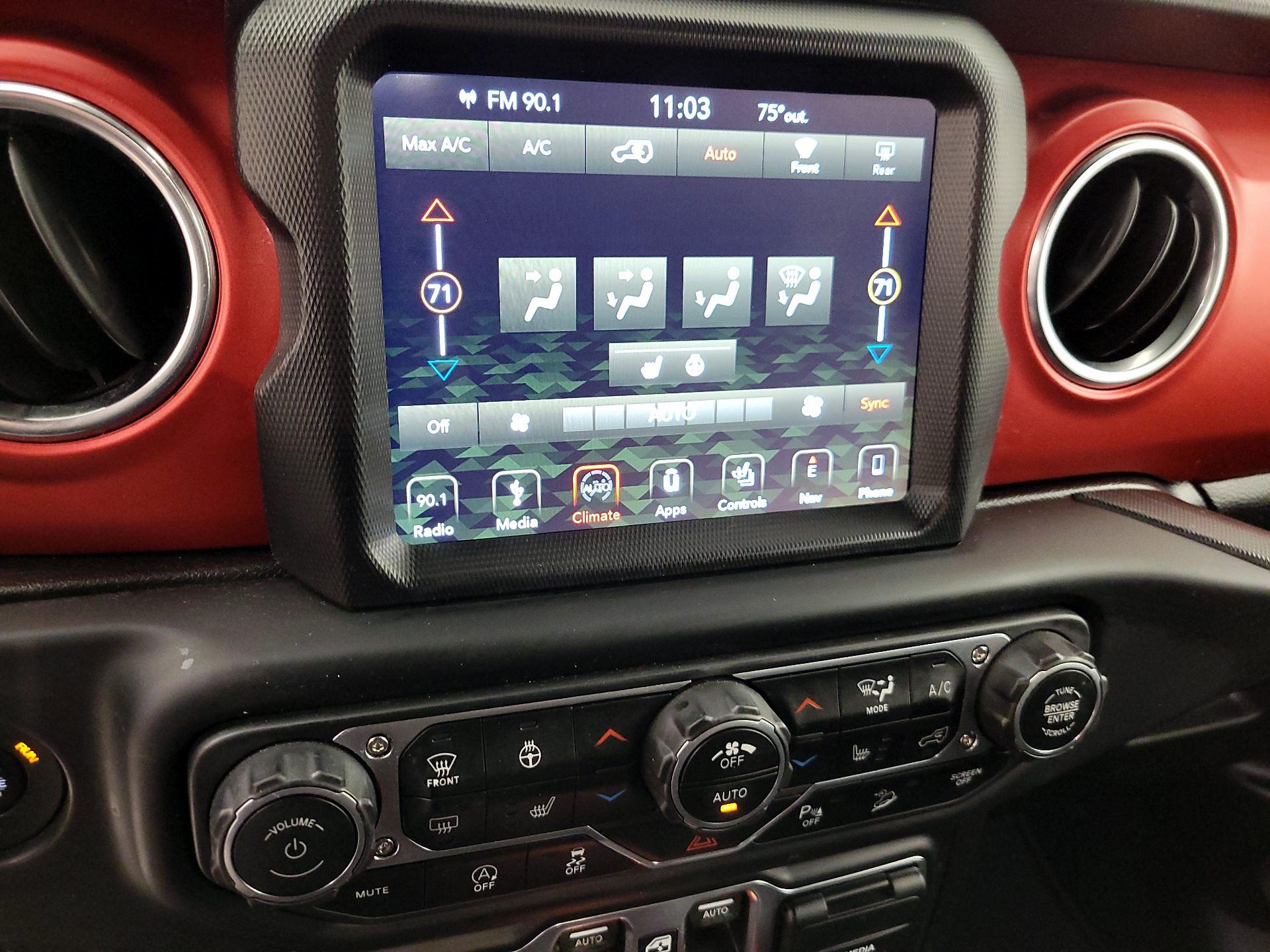 Thumbnail: 2019 Jeep Wrangler - 17