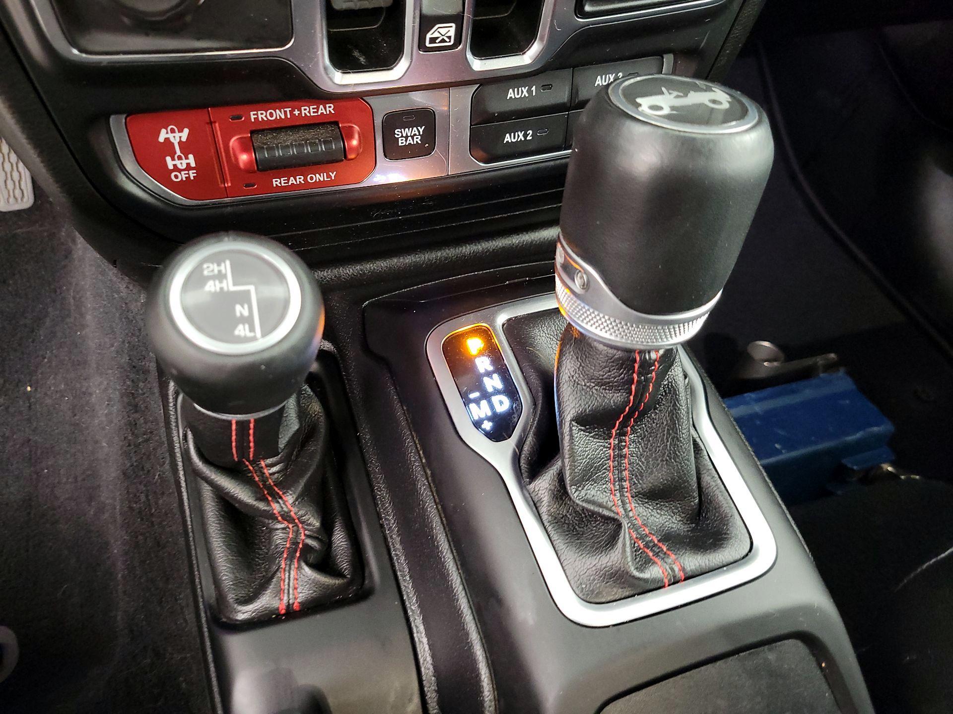 Thumbnail: 2019 Jeep Wrangler - 18