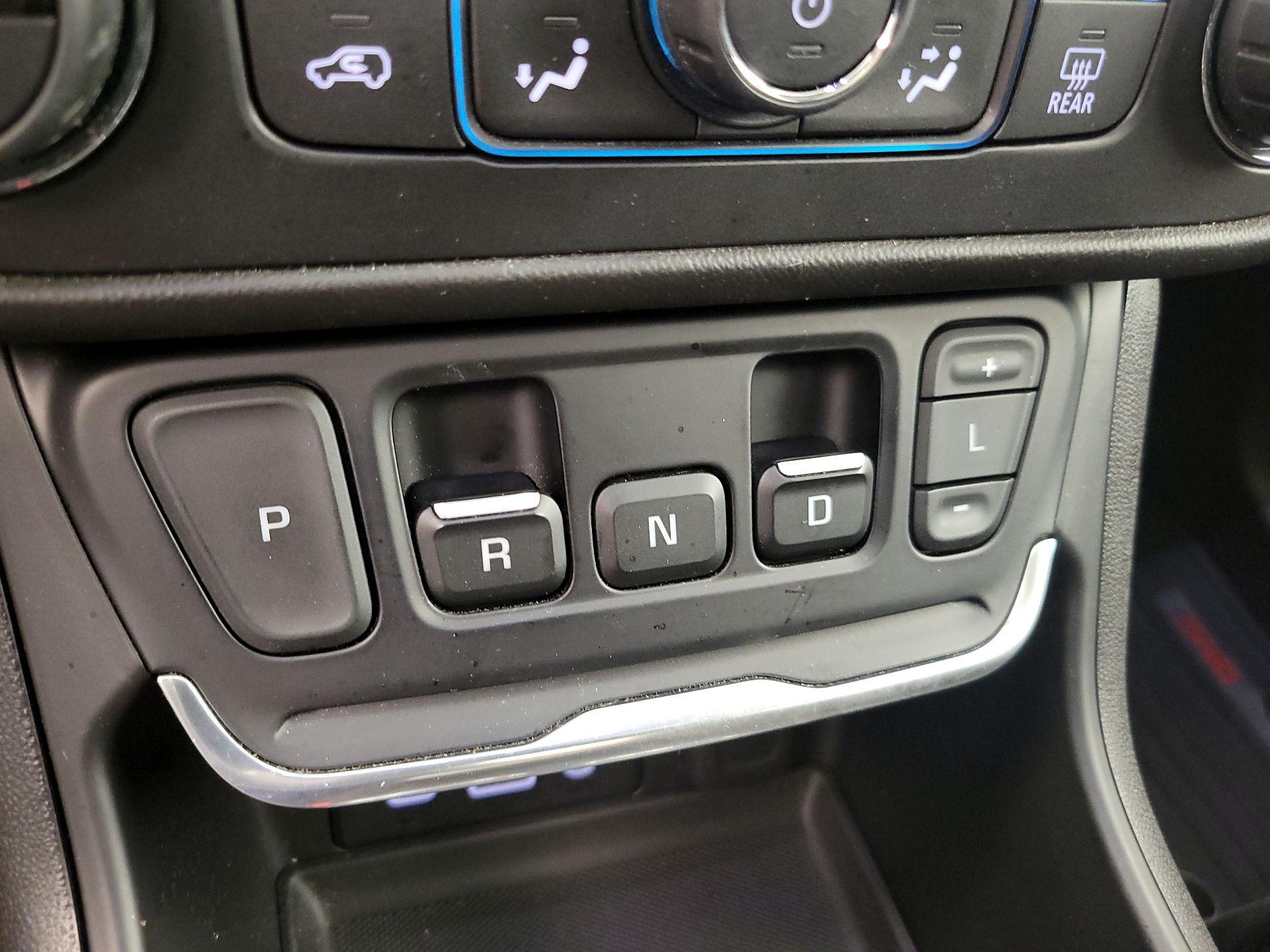 Thumbnail: 2020 GMC Terrain - 18