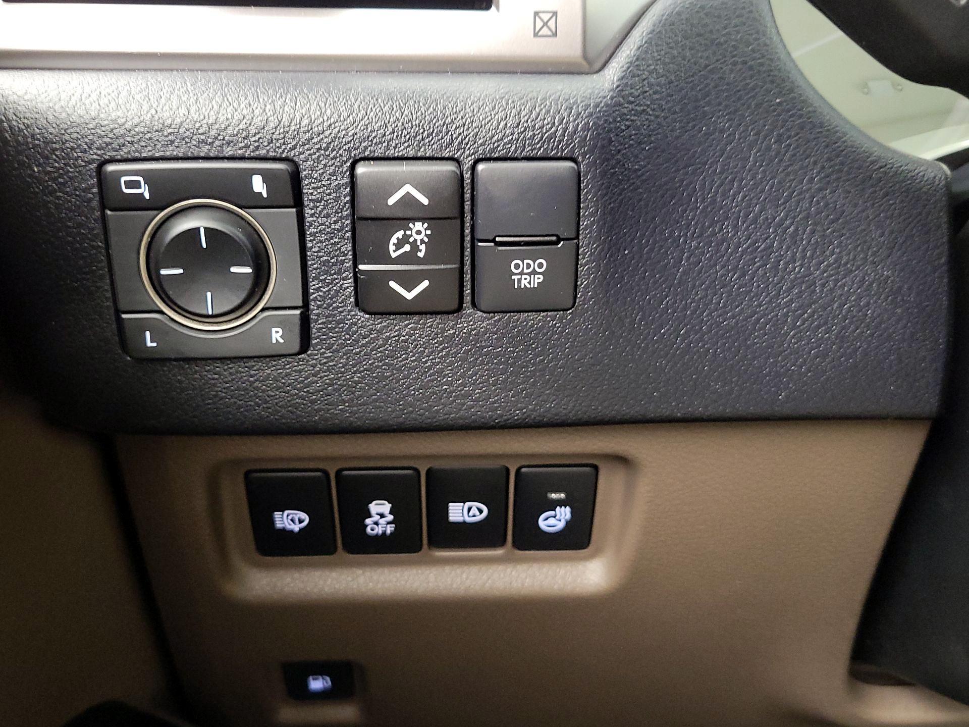 Thumbnail: 2022 Lexus GX - 13