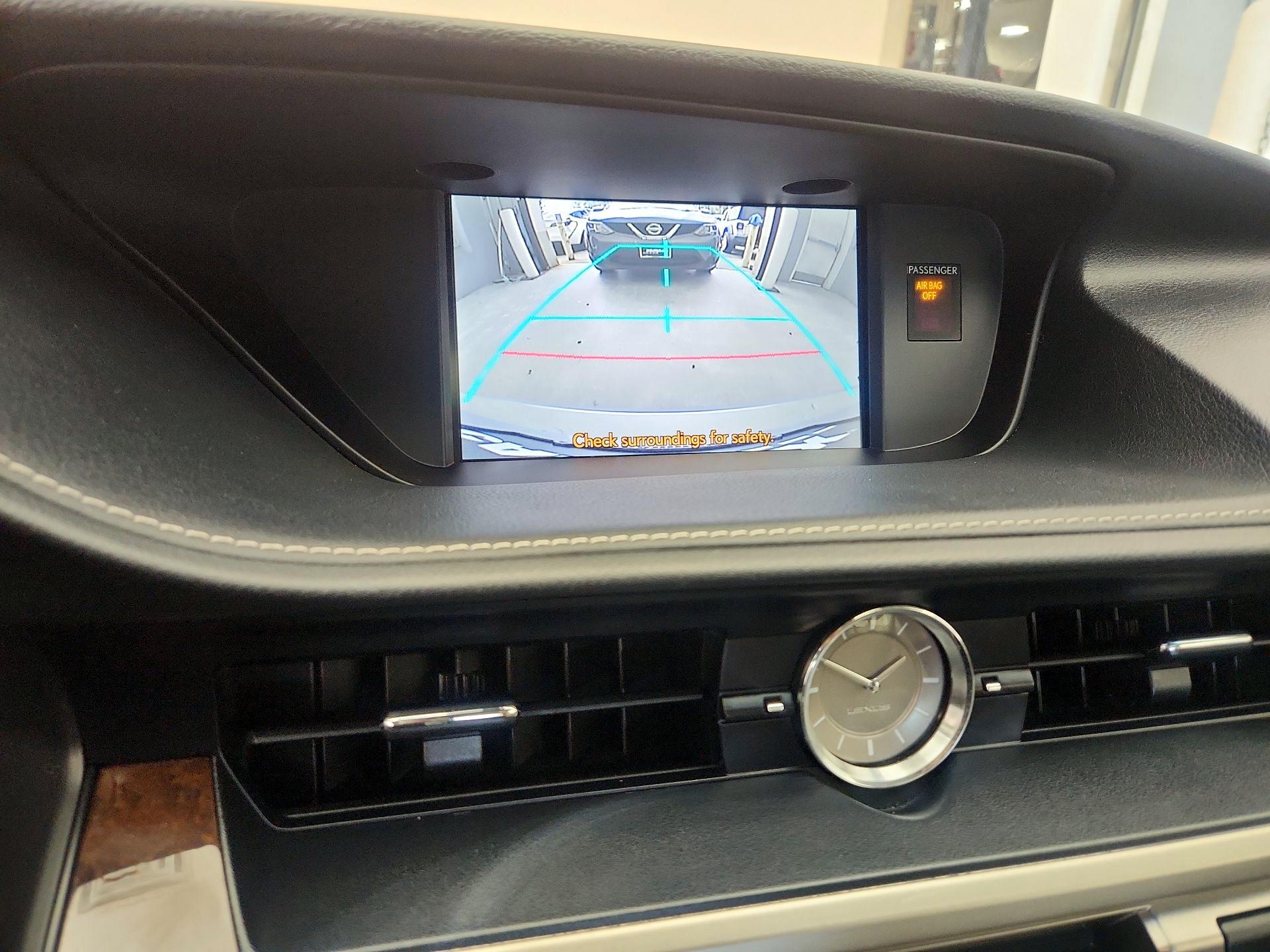 Thumbnail: 2014 Lexus ES - 15