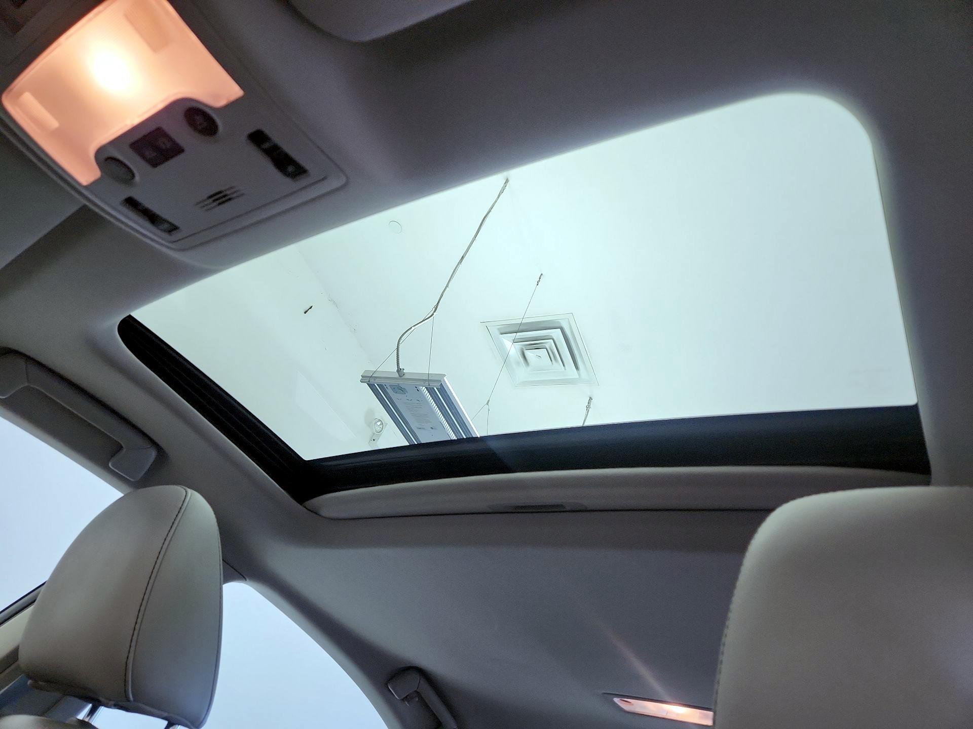 Thumbnail: 2014 Lexus ES - 20