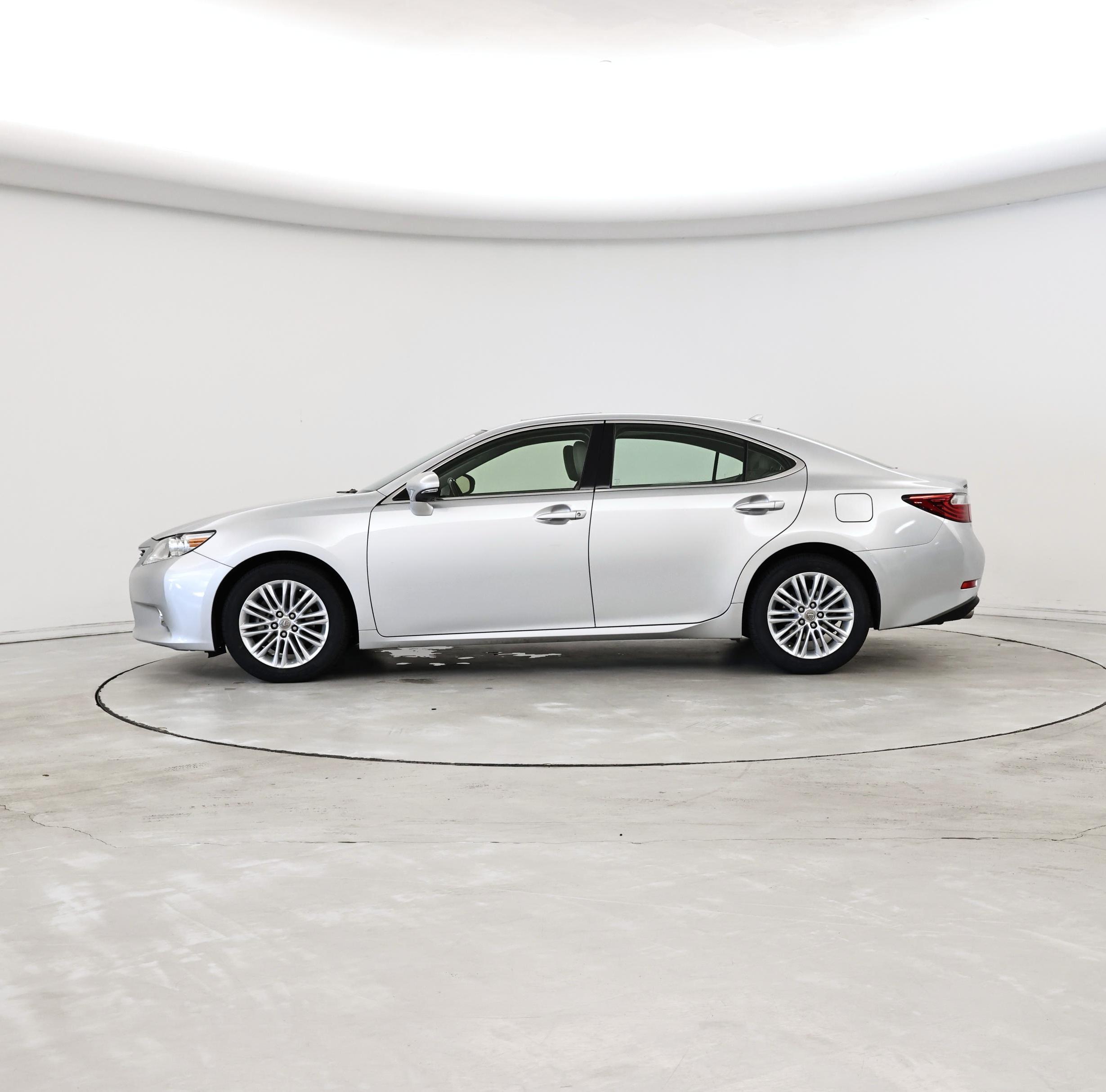 Thumbnail: 2014 Lexus ES - 3