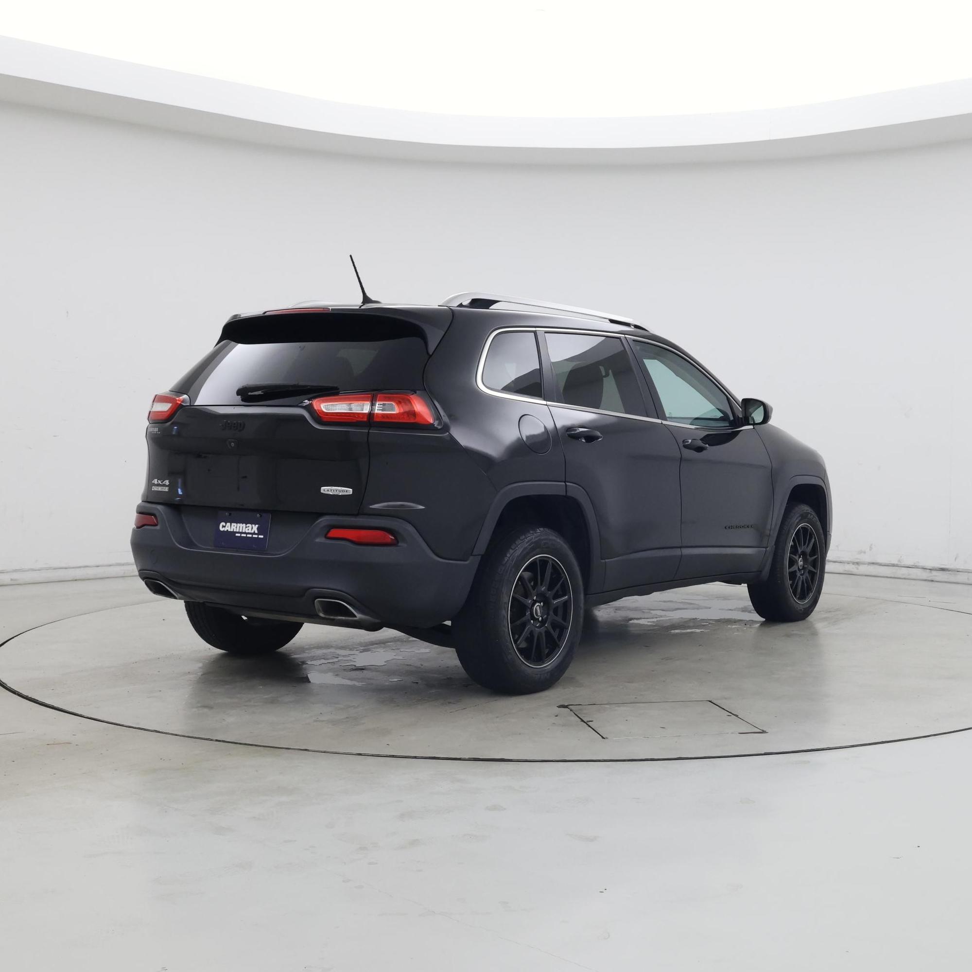 Thumbnail: 2015 Jeep Cherokee - 8