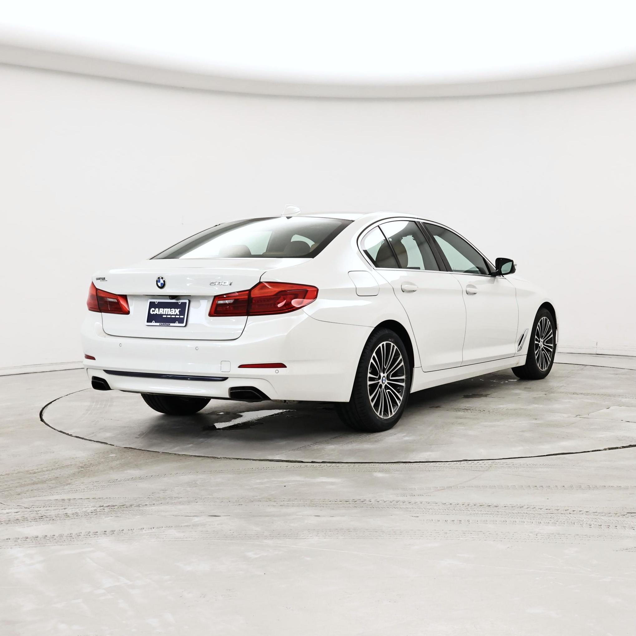 Thumbnail: 2019 BMW 5 Series - 8