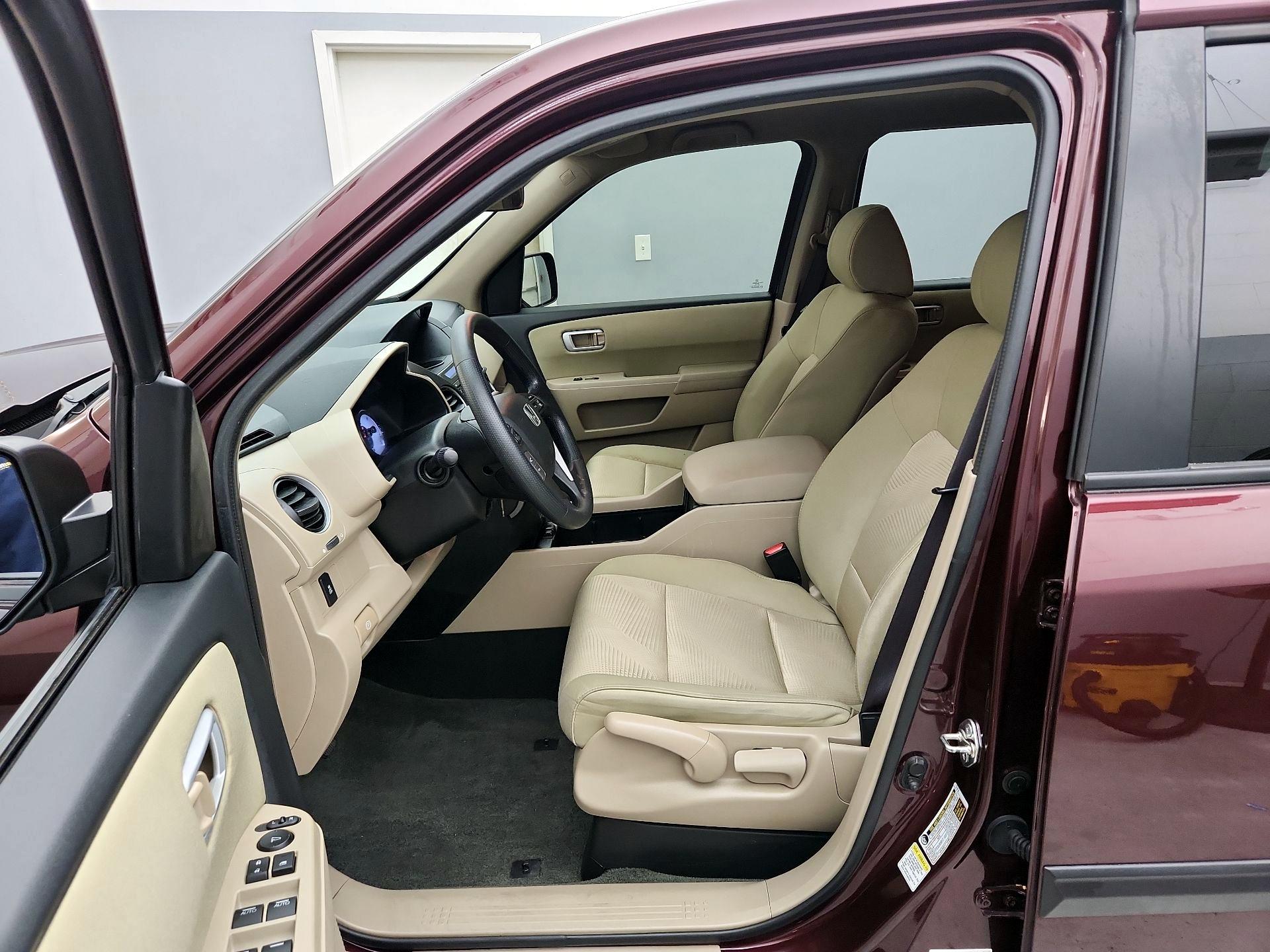 Thumbnail: 2015 Honda Pilot - 11
