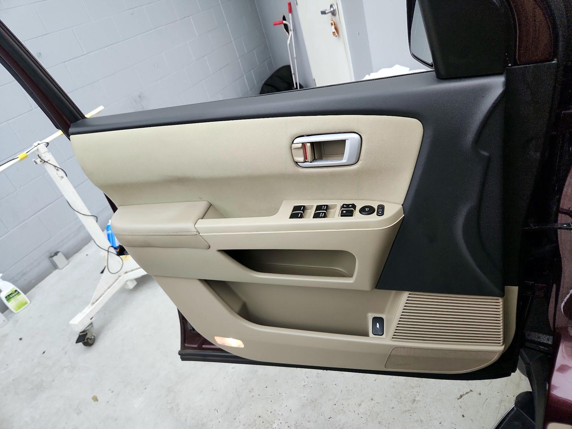 Thumbnail: 2015 Honda Pilot - 12