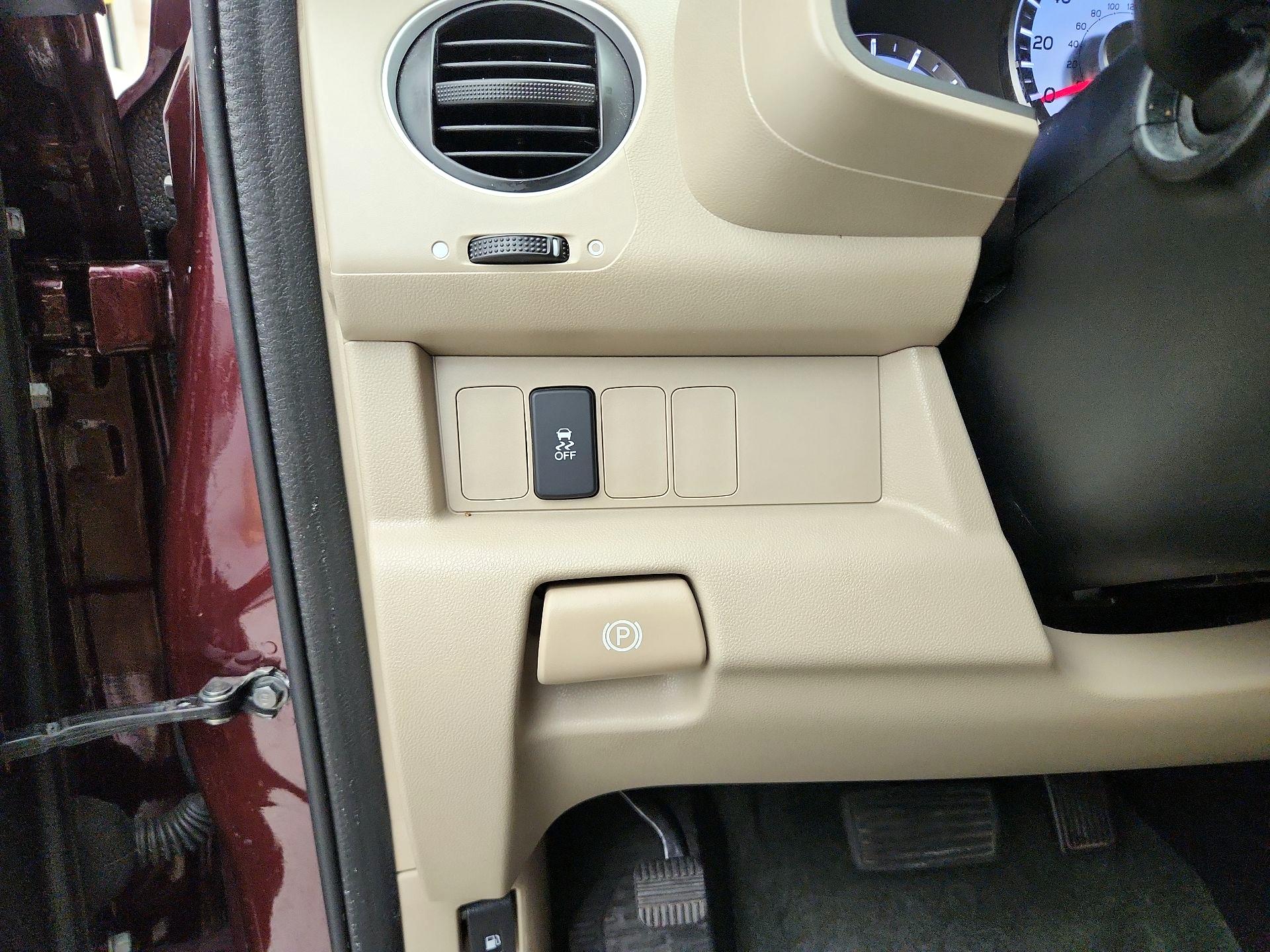 Thumbnail: 2015 Honda Pilot - 13