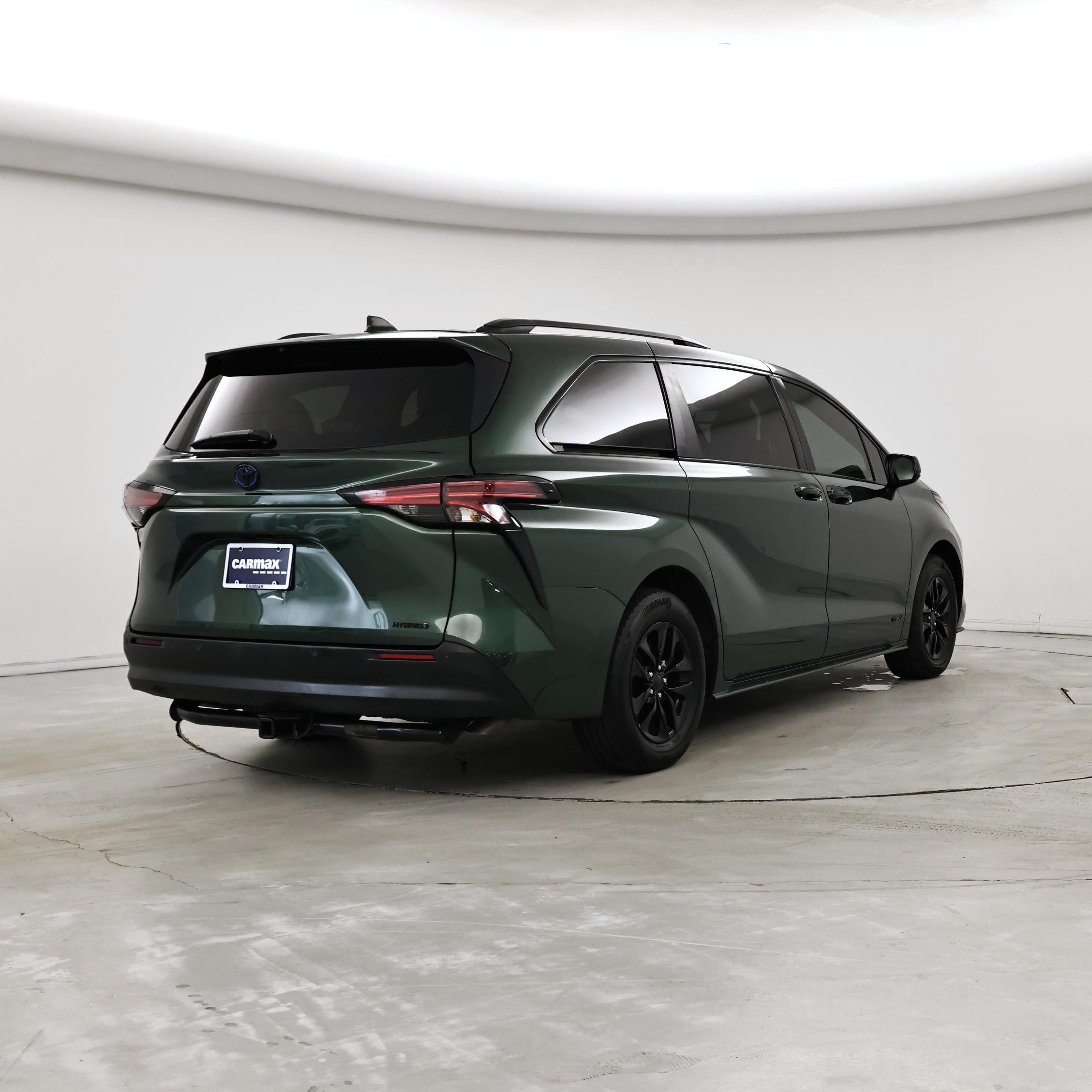 Thumbnail: 2021 Toyota Sienna - 8