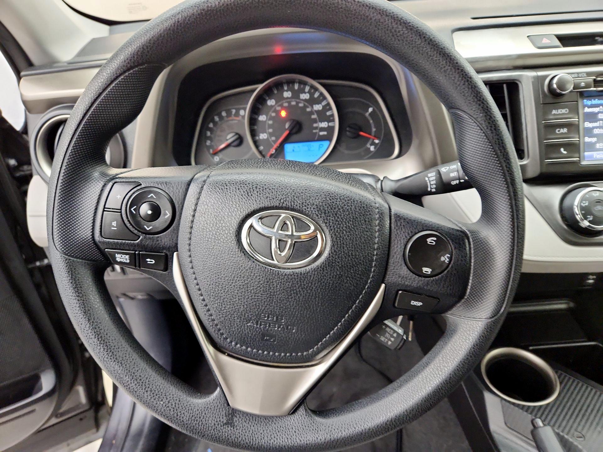 Thumbnail: 2014 Toyota RAV4 - 10