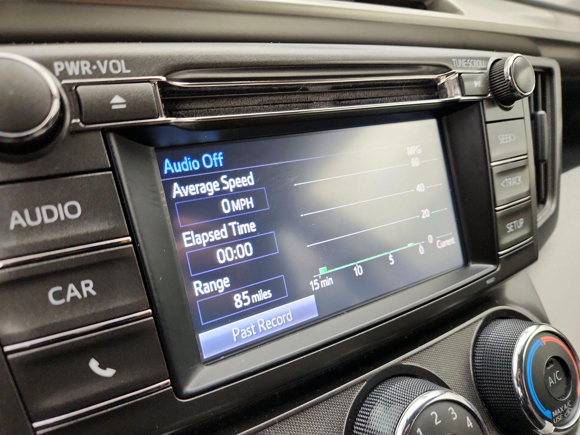 Thumbnail: 2014 Toyota RAV4 - 15
