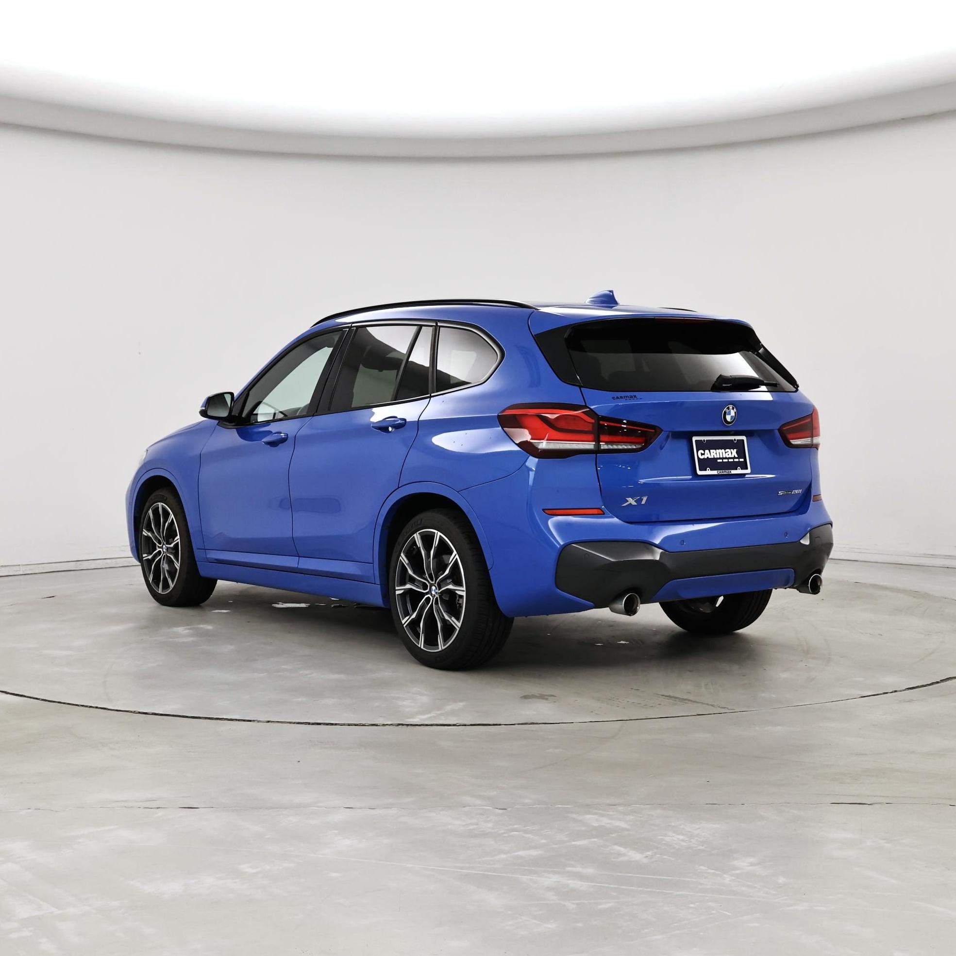 Thumbnail: 2021 BMW X1 - 2