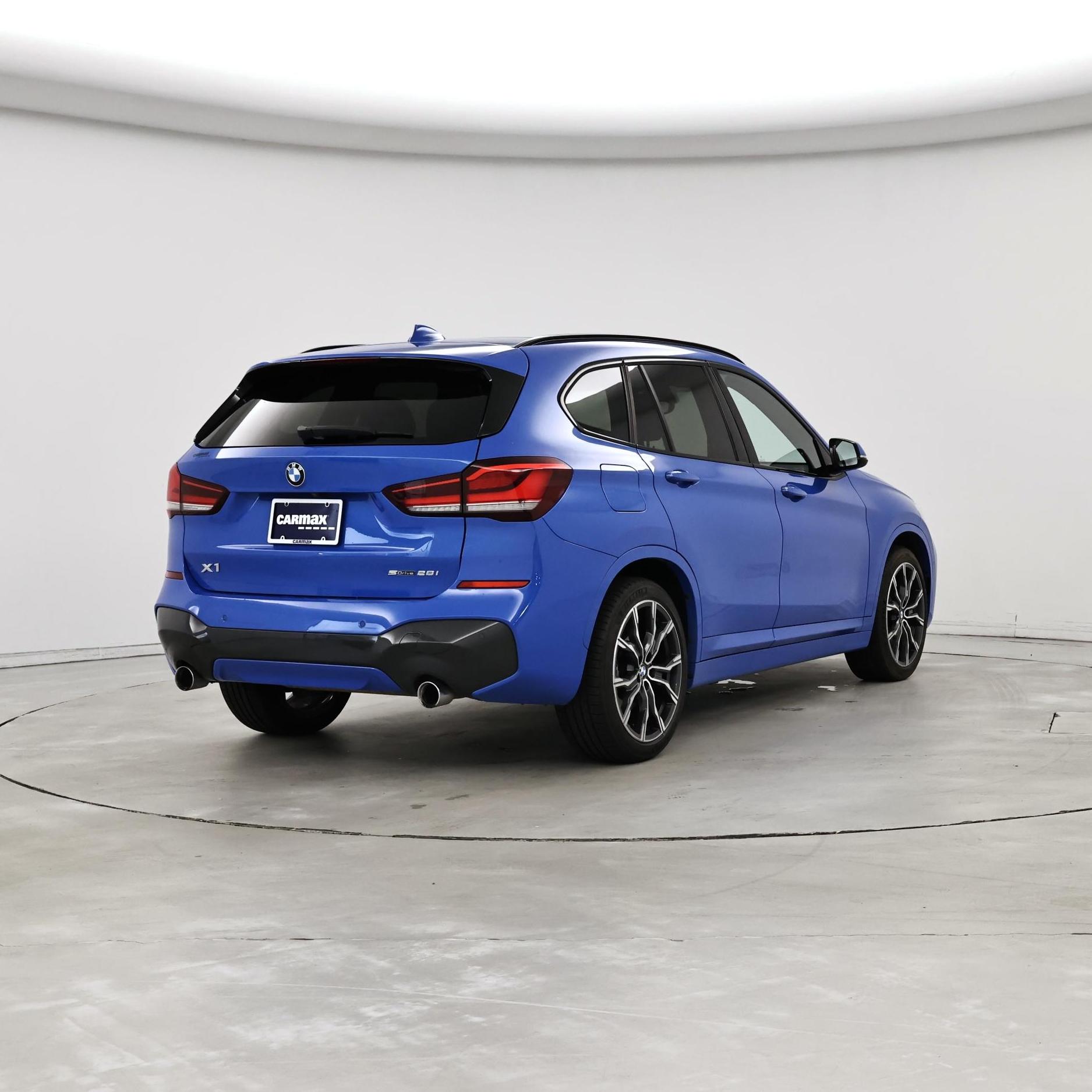 Thumbnail: 2021 BMW X1 - 8
