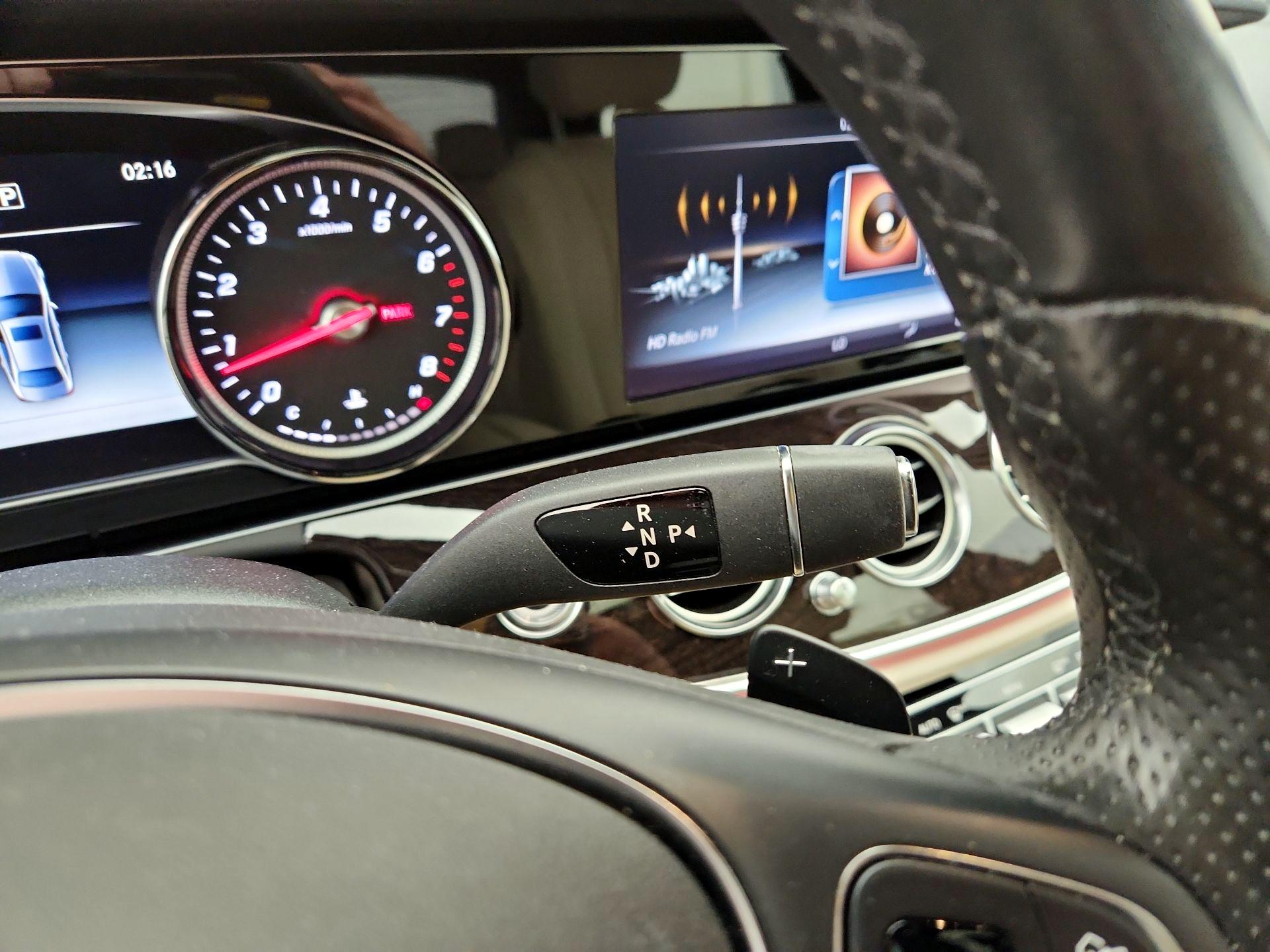 Thumbnail: 2017 Mercedes-Benz E-Class - 18