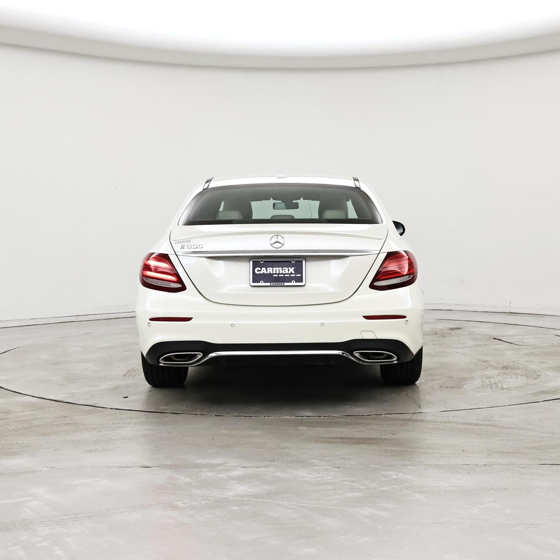 Thumbnail: 2017 Mercedes-Benz E-Class - 6