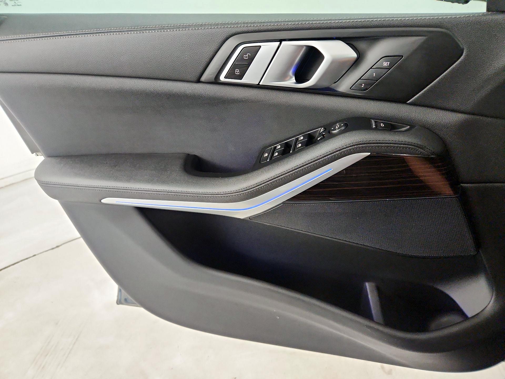 Thumbnail: 2020 BMW X5 - 12