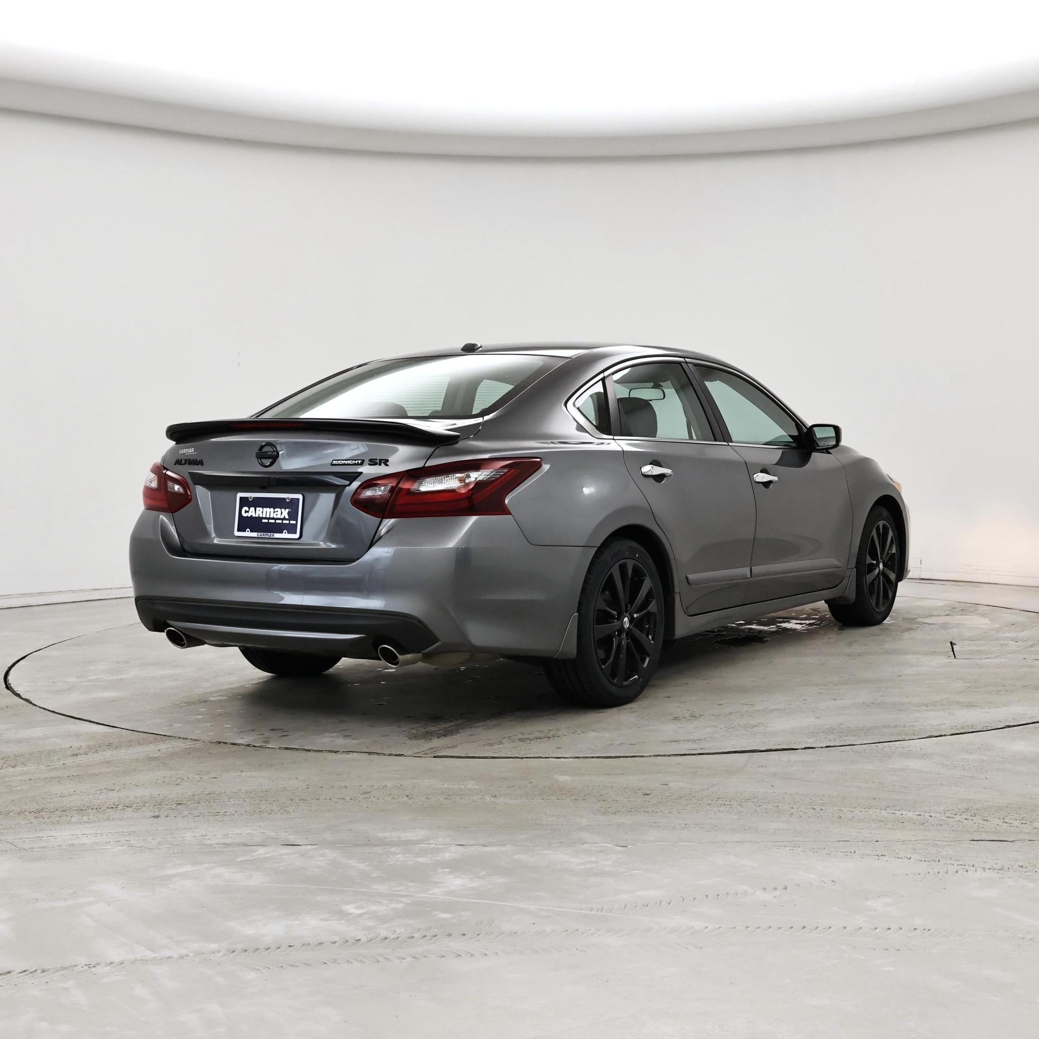 Thumbnail: 2018 Nissan Altima - 8
