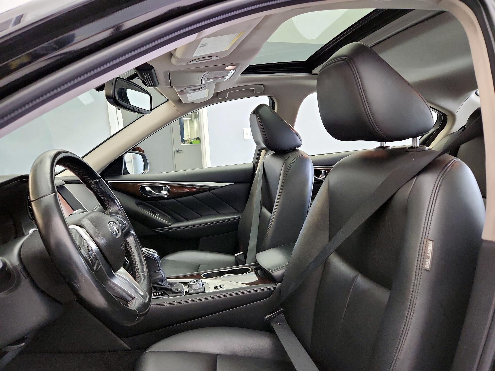 Thumbnail: 2018 INFINITI Q50 - 19