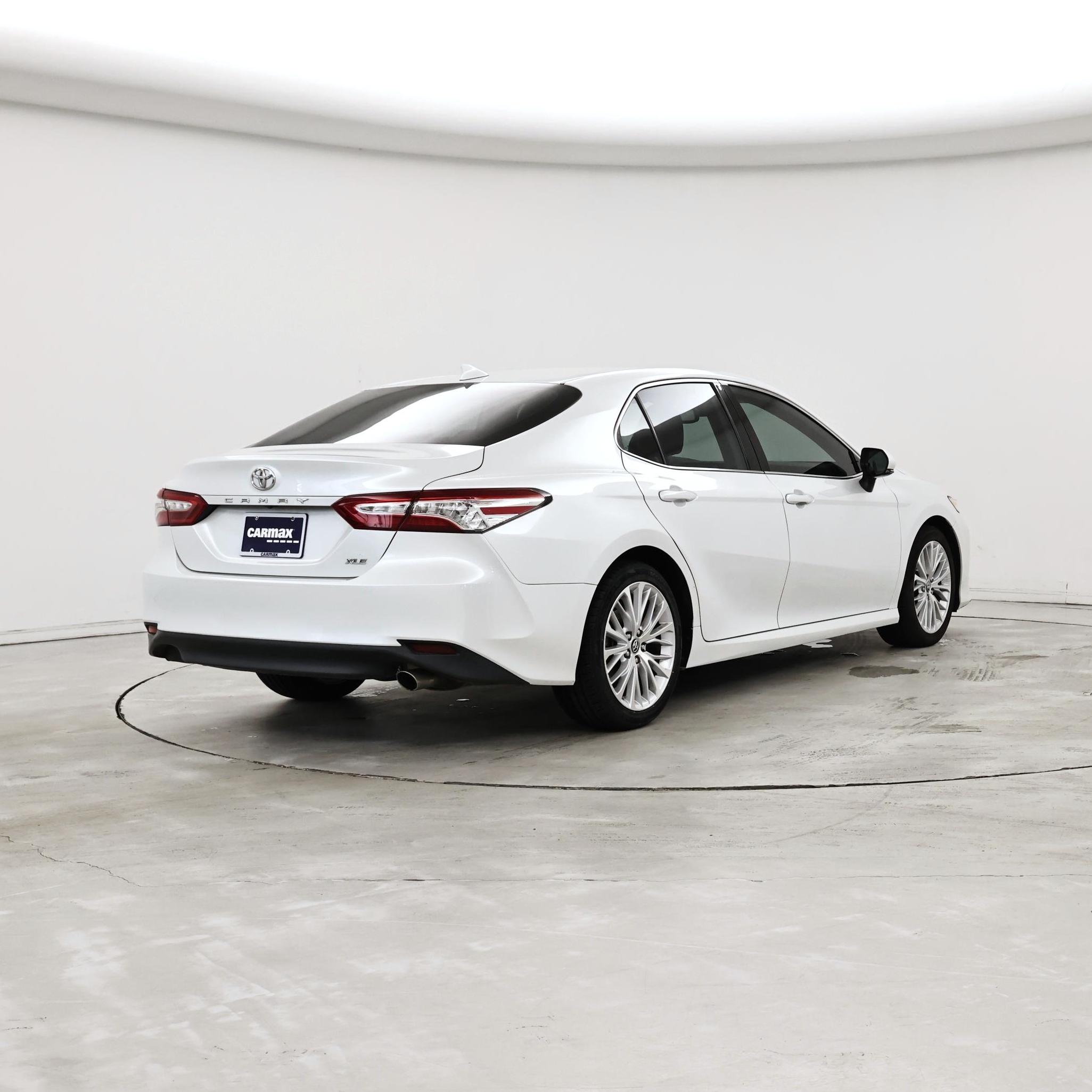 Thumbnail: 2019 Toyota Camry - 8