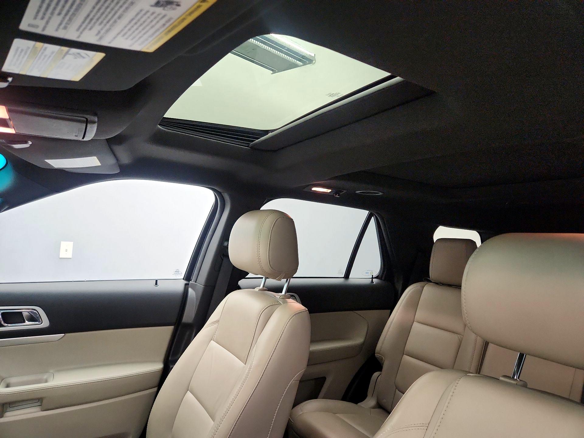 Thumbnail: 2014 Ford Explorer - 19