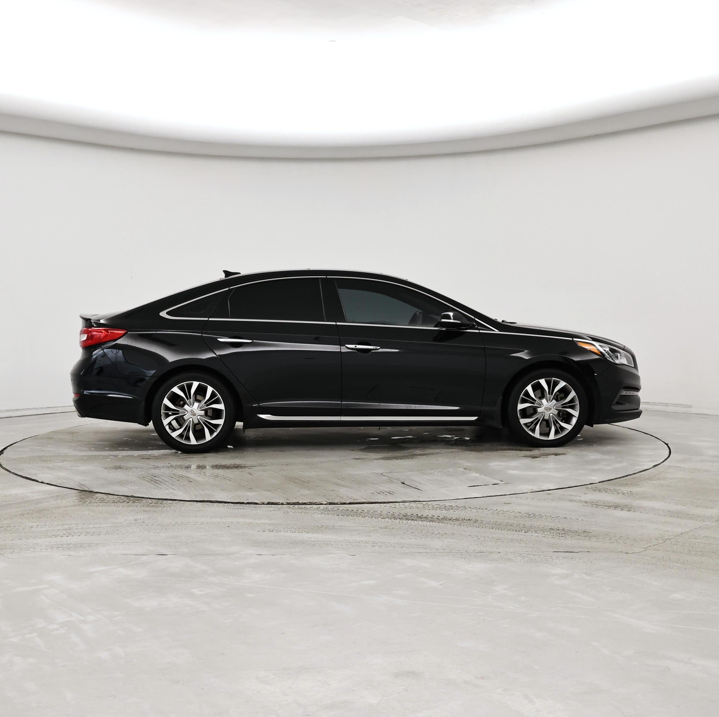 Thumbnail: 2015 Hyundai Sonata - 7