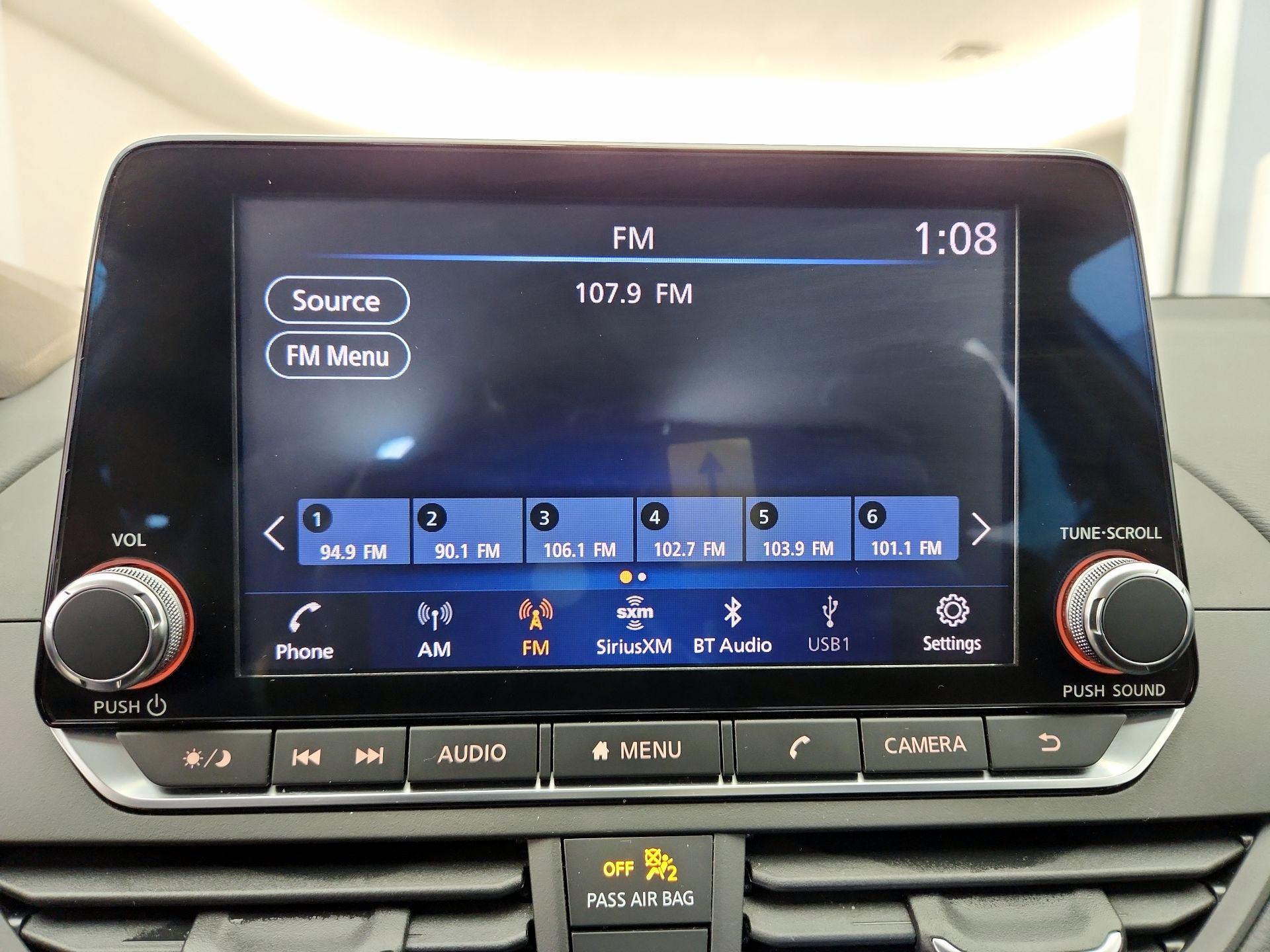 Thumbnail: 2020 Nissan Altima - 15