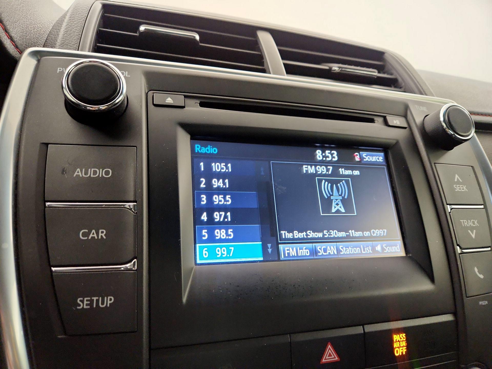 Thumbnail: 2016 Toyota Camry - 15