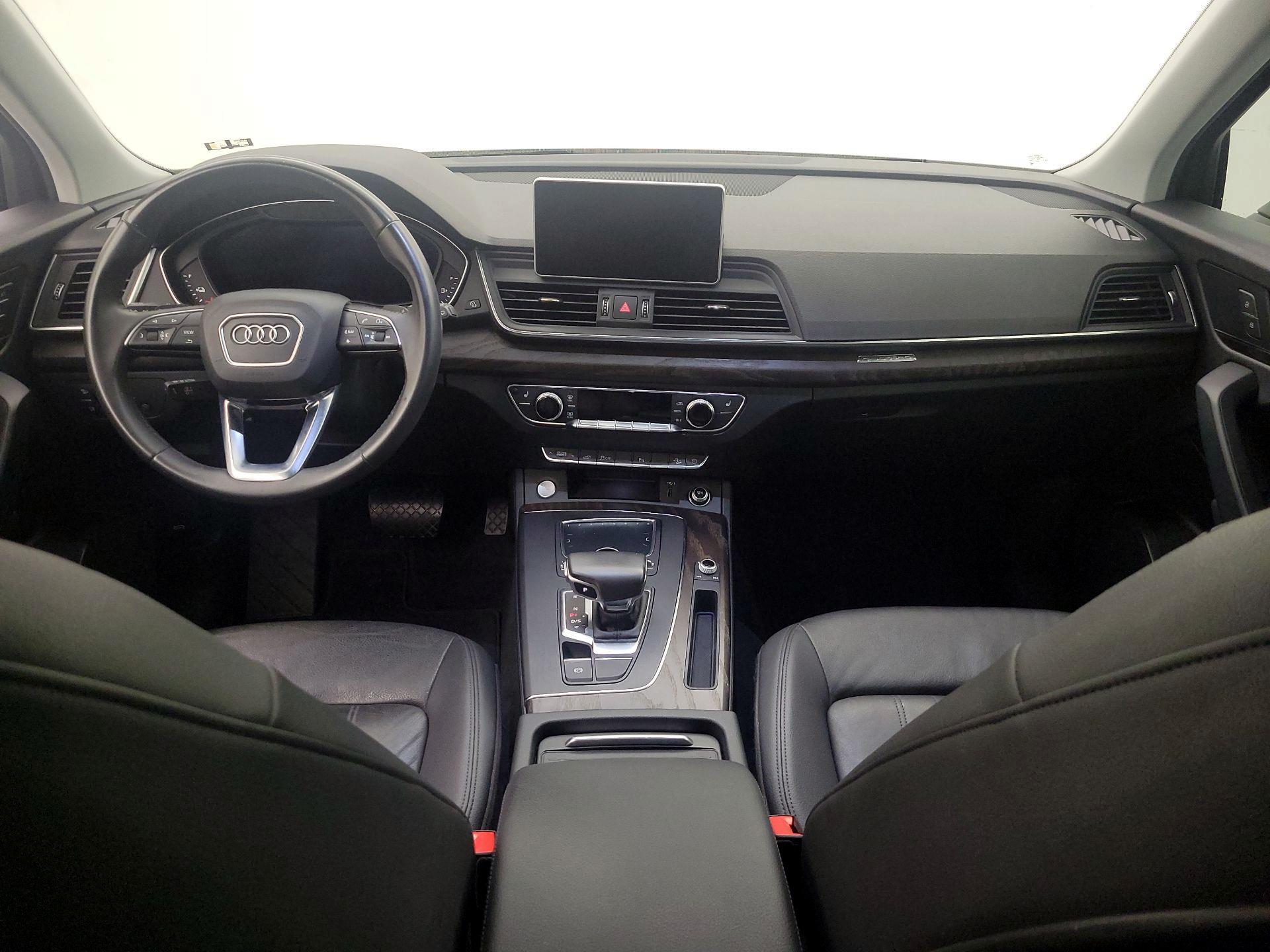 Thumbnail: 2020 Audi Q5 - 9