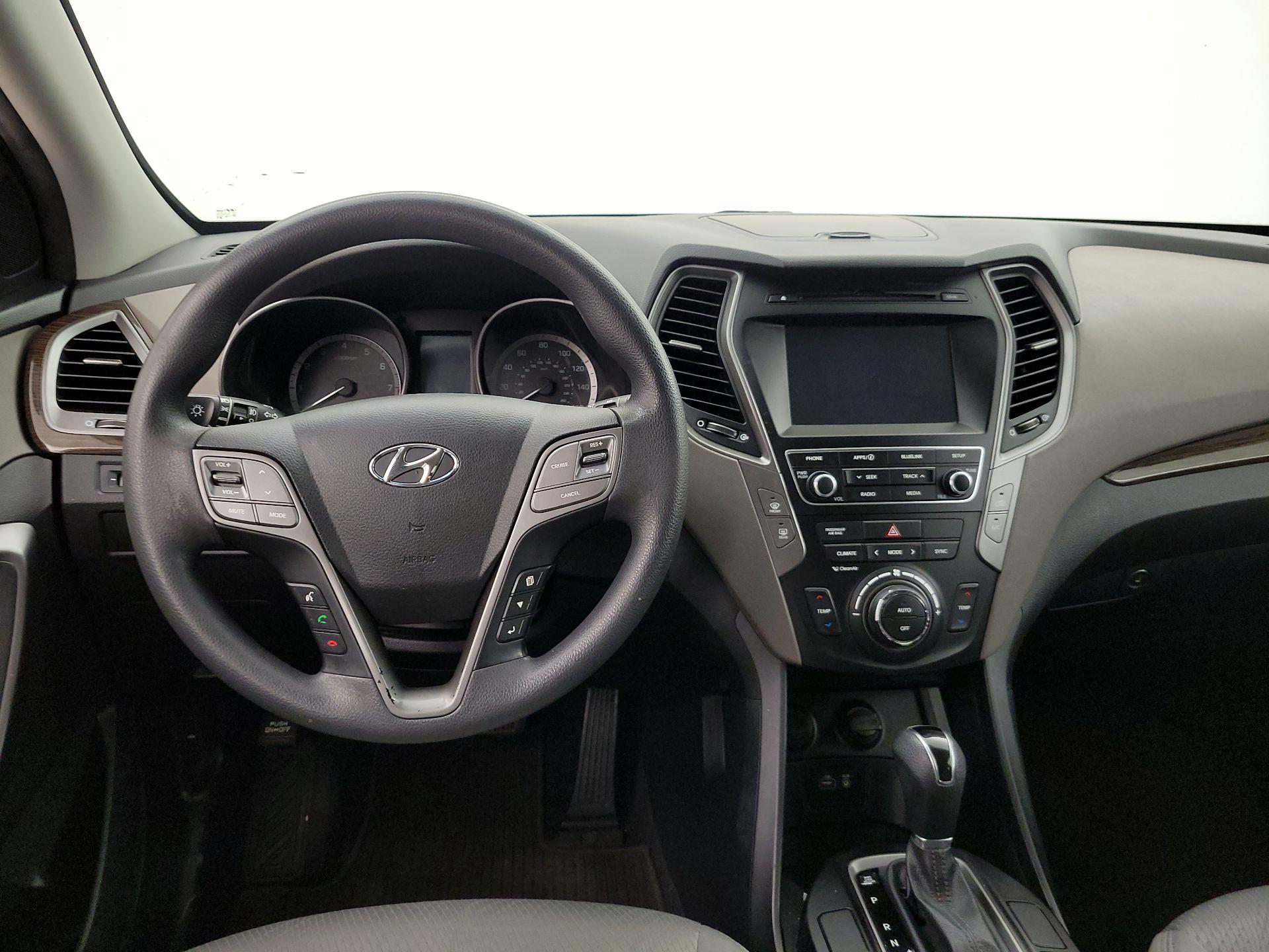 Thumbnail: 2017 Hyundai Santa Fe - 10