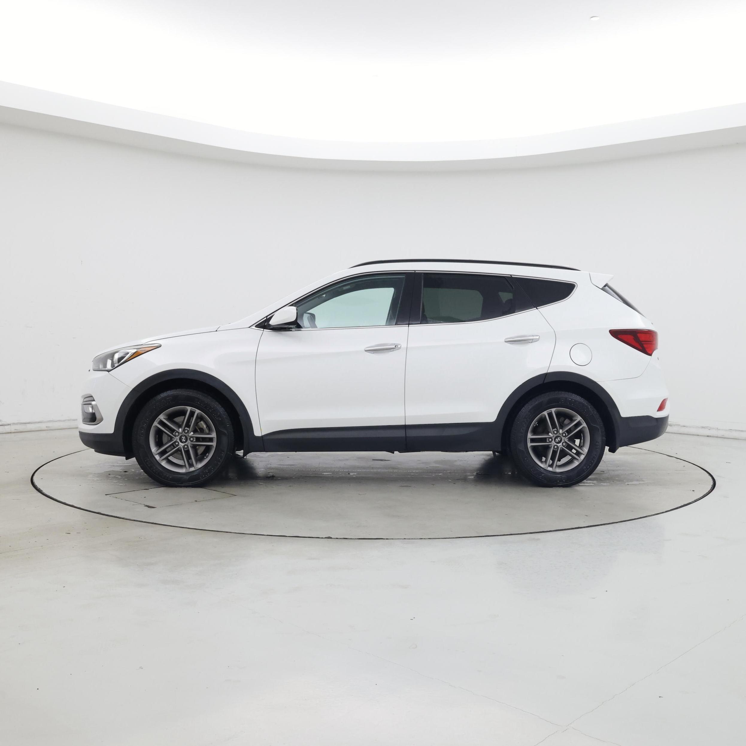 Thumbnail: 2017 Hyundai Santa Fe - 3