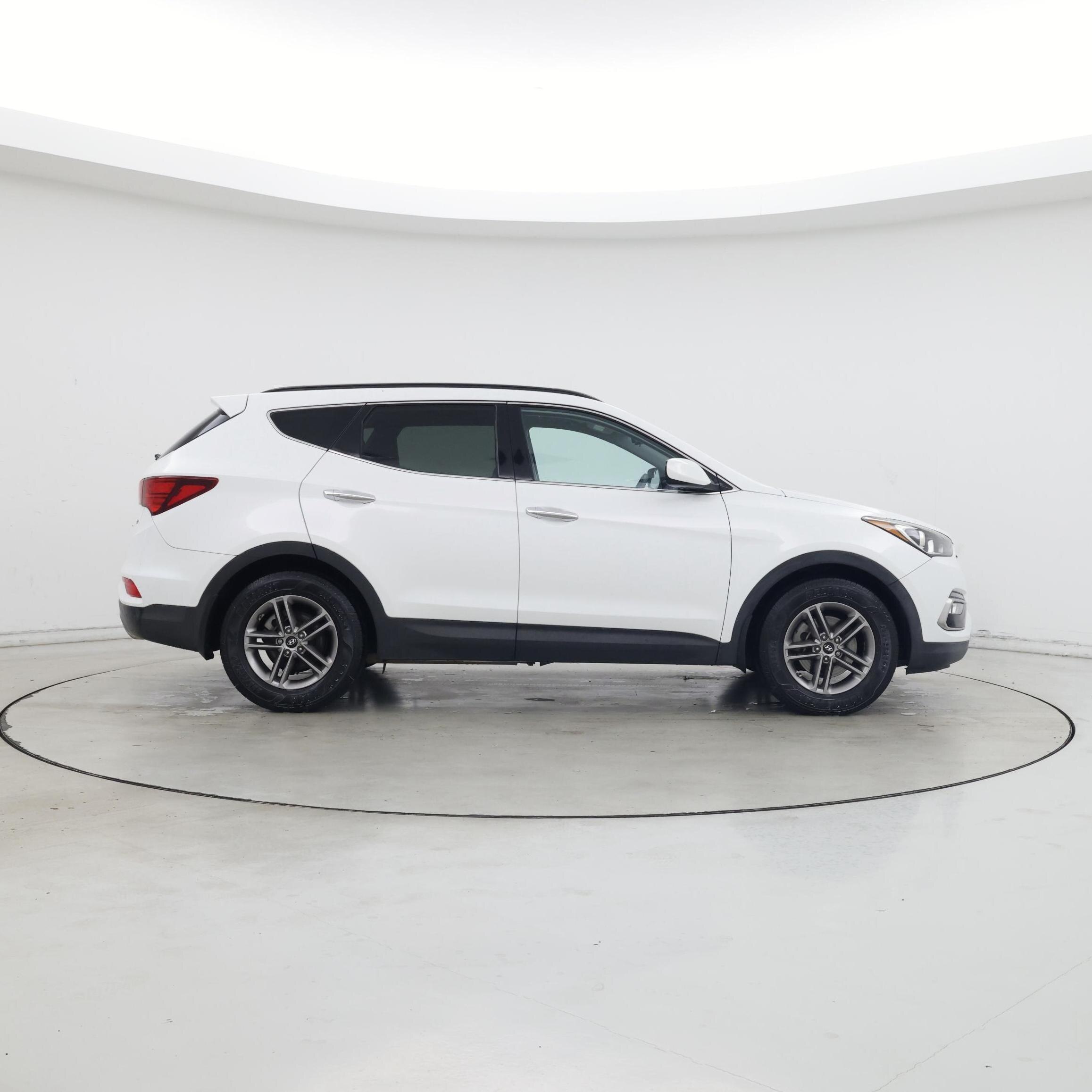 Thumbnail: 2017 Hyundai Santa Fe - 7