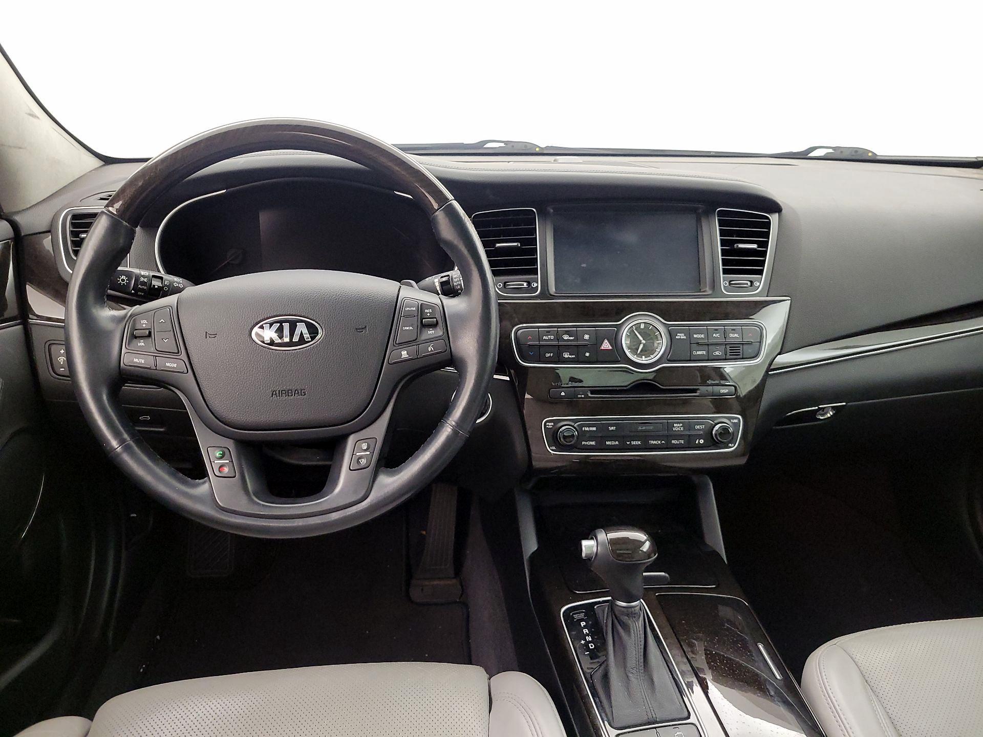 Thumbnail: 2015 Kia Cadenza - 10