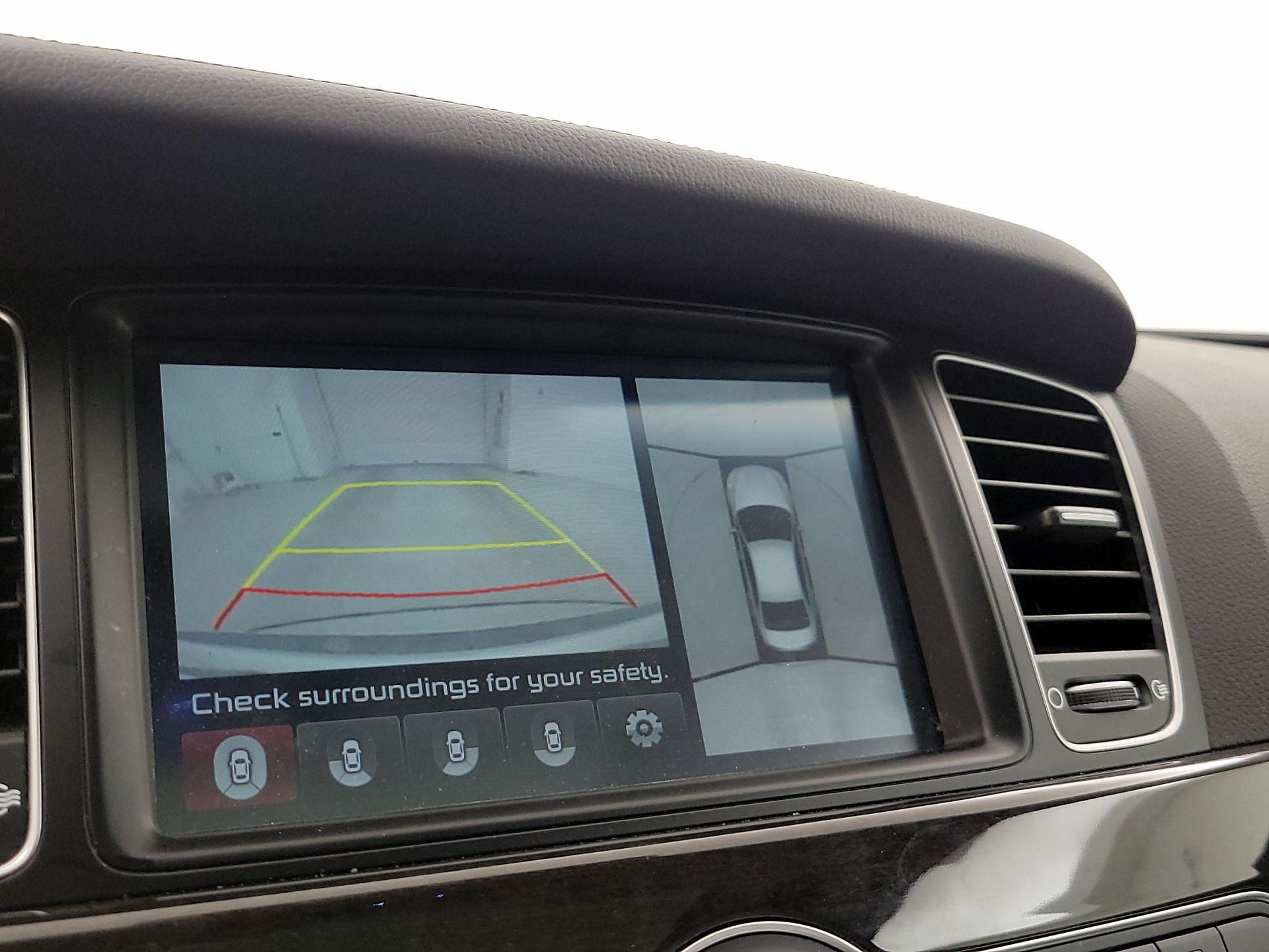 Thumbnail: 2015 Kia Cadenza - 15