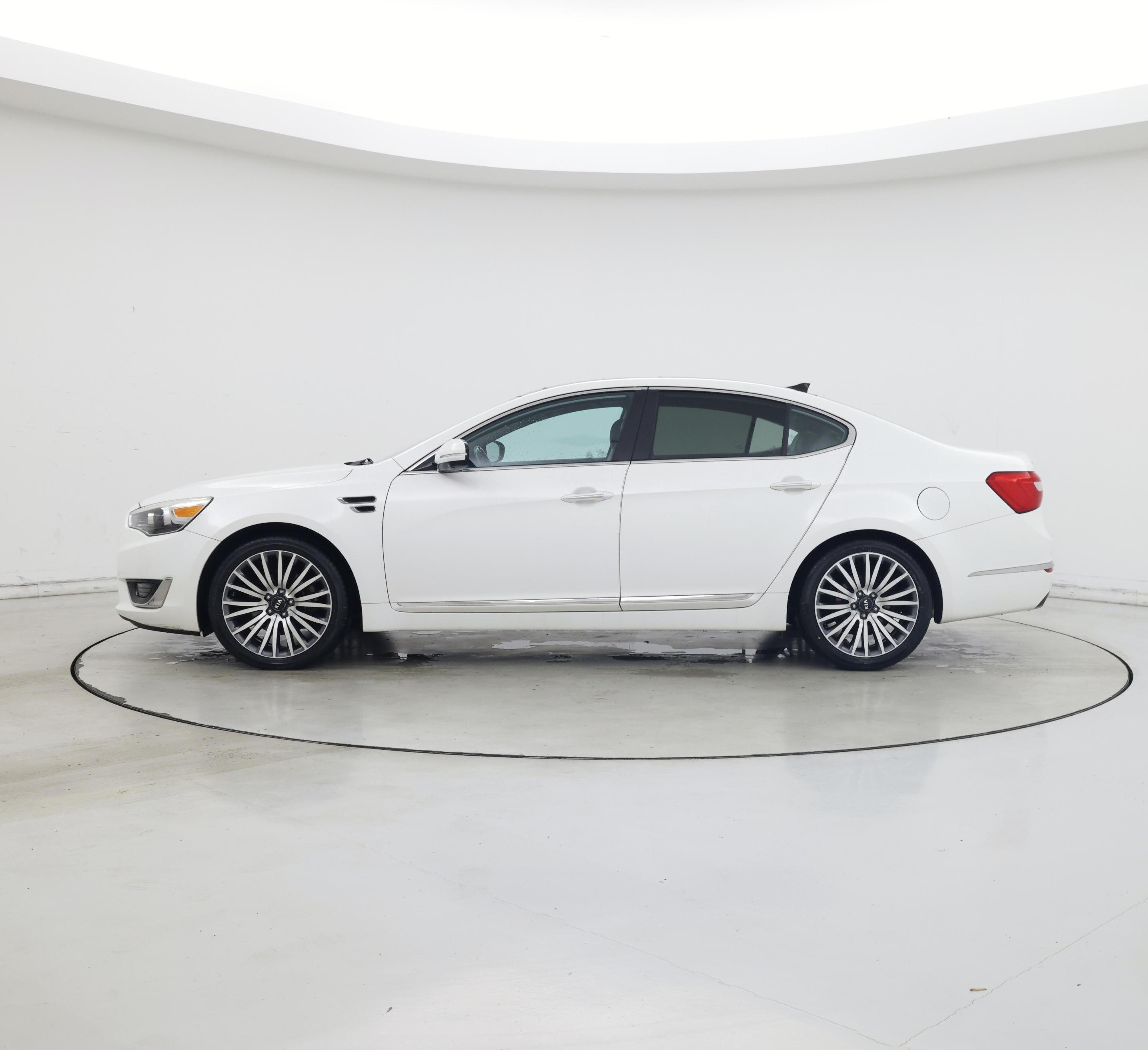 Thumbnail: 2015 Kia Cadenza - 3