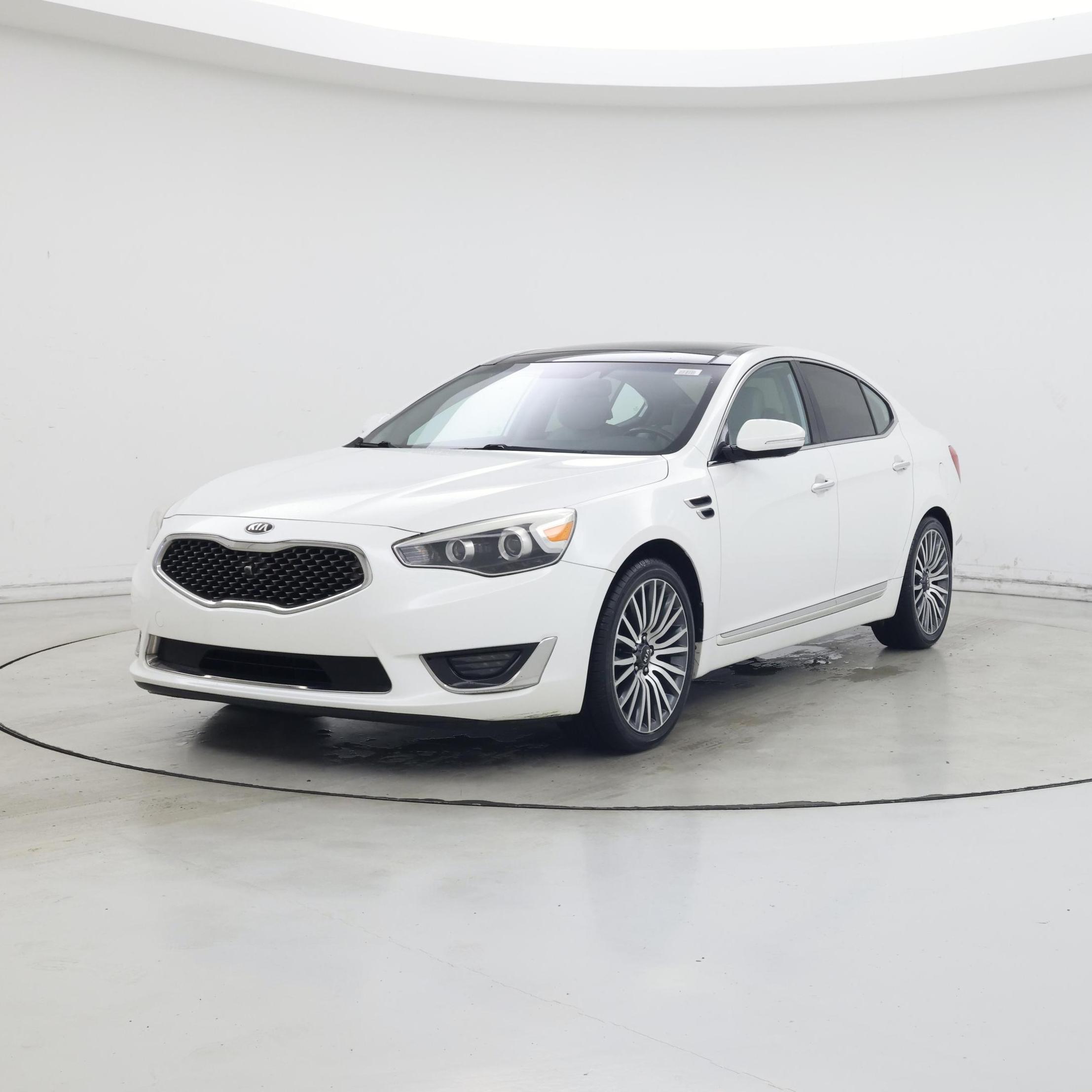 Thumbnail: 2015 Kia Cadenza - 4