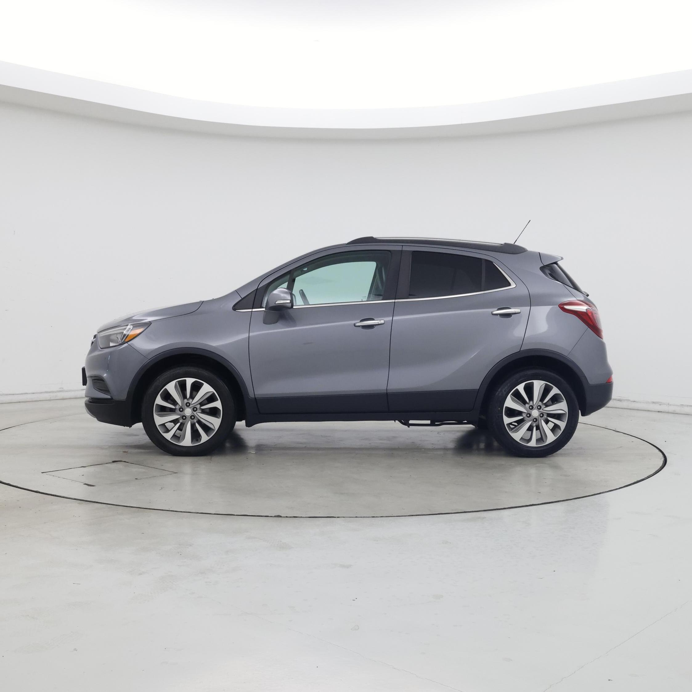 Thumbnail: 2019 Buick Encore - 3
