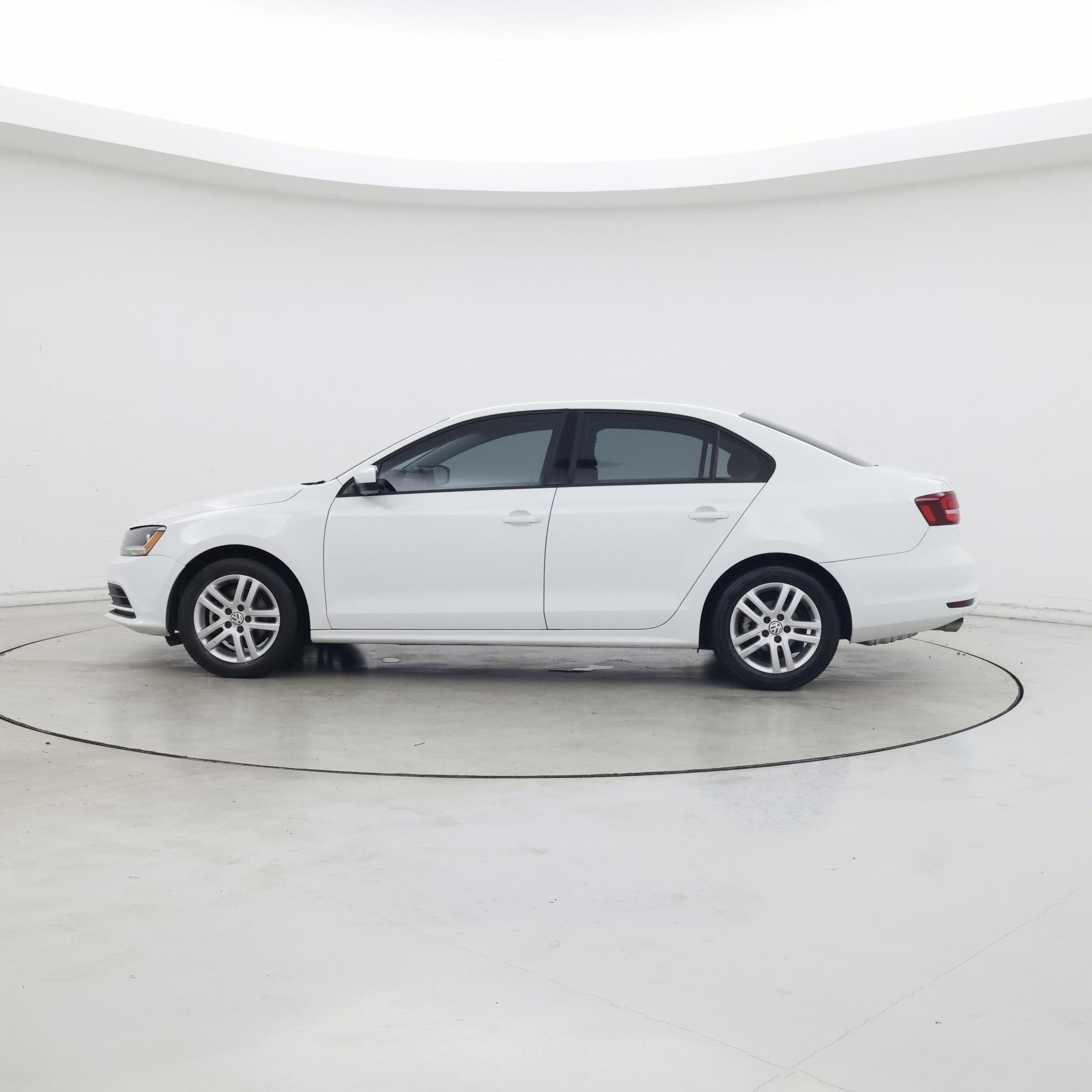 Thumbnail: 2018 Volkswagen Jetta - 3
