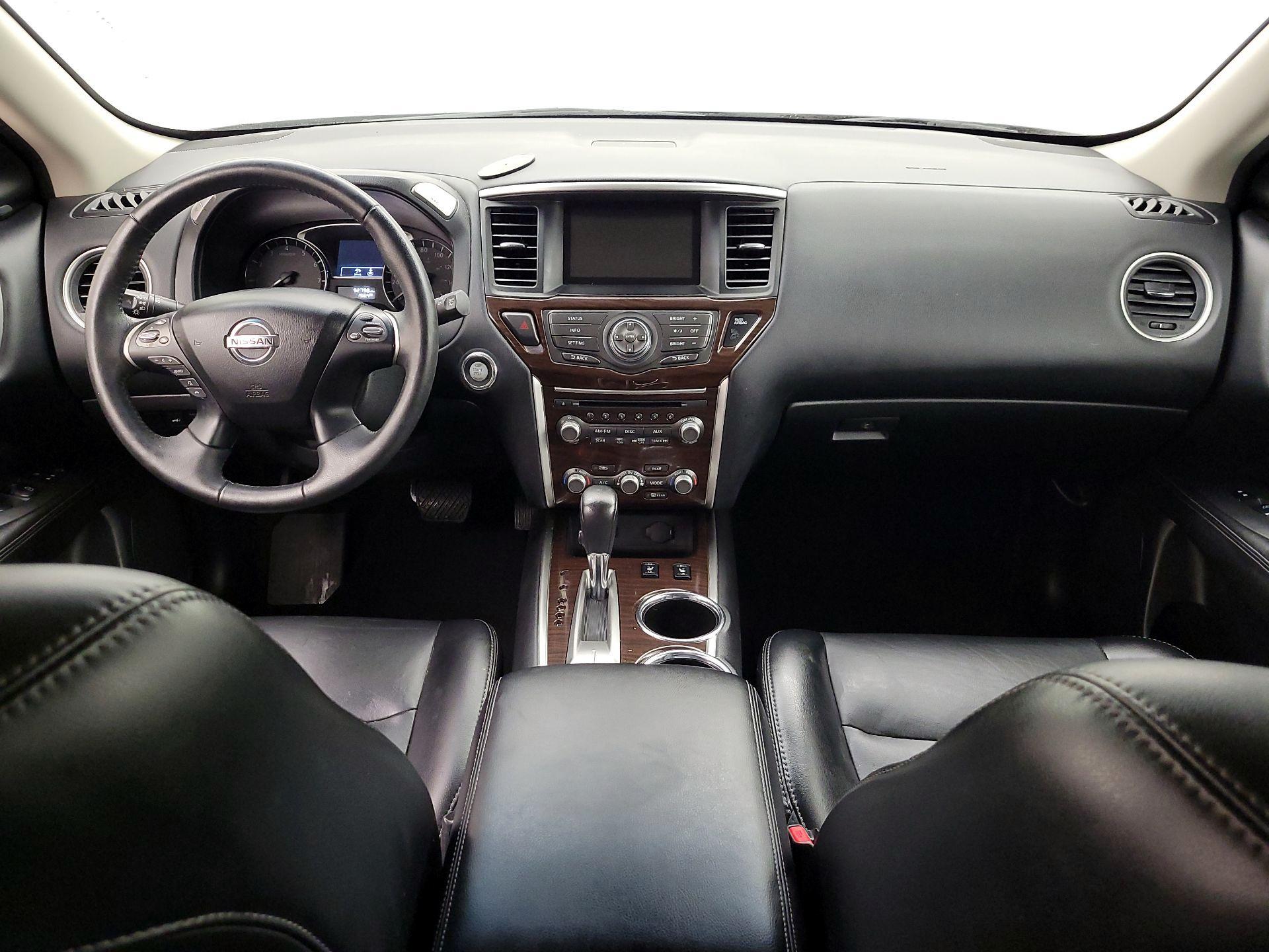 Thumbnail: 2015 Nissan Pathfinder - 9