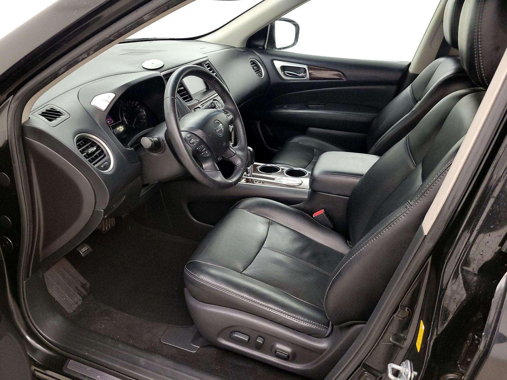 Thumbnail: 2015 Nissan Pathfinder - 11