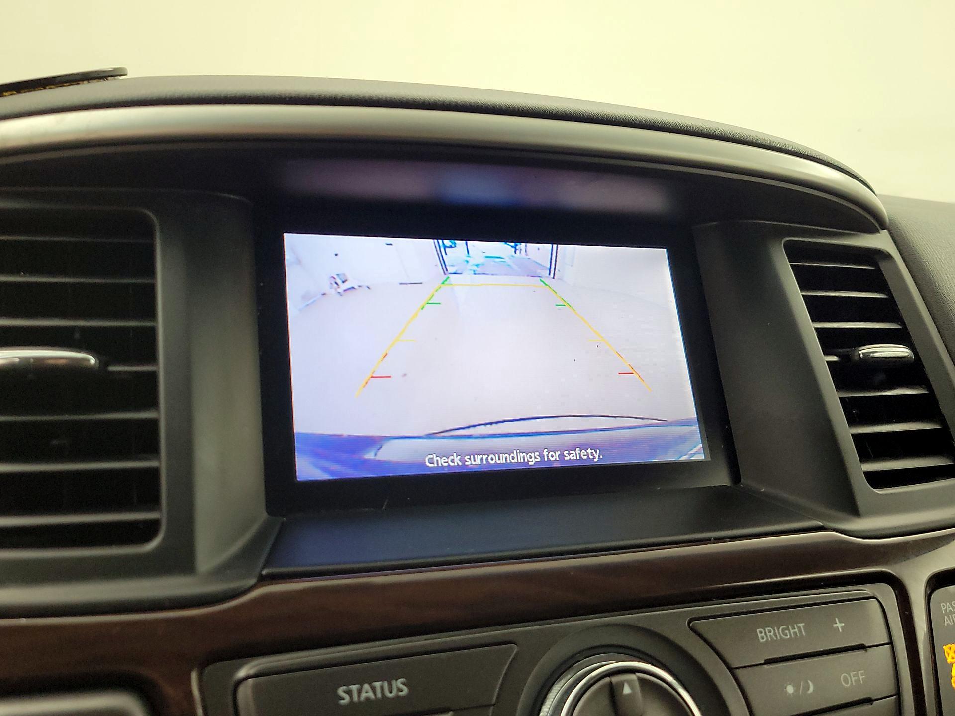 Thumbnail: 2015 Nissan Pathfinder - 14