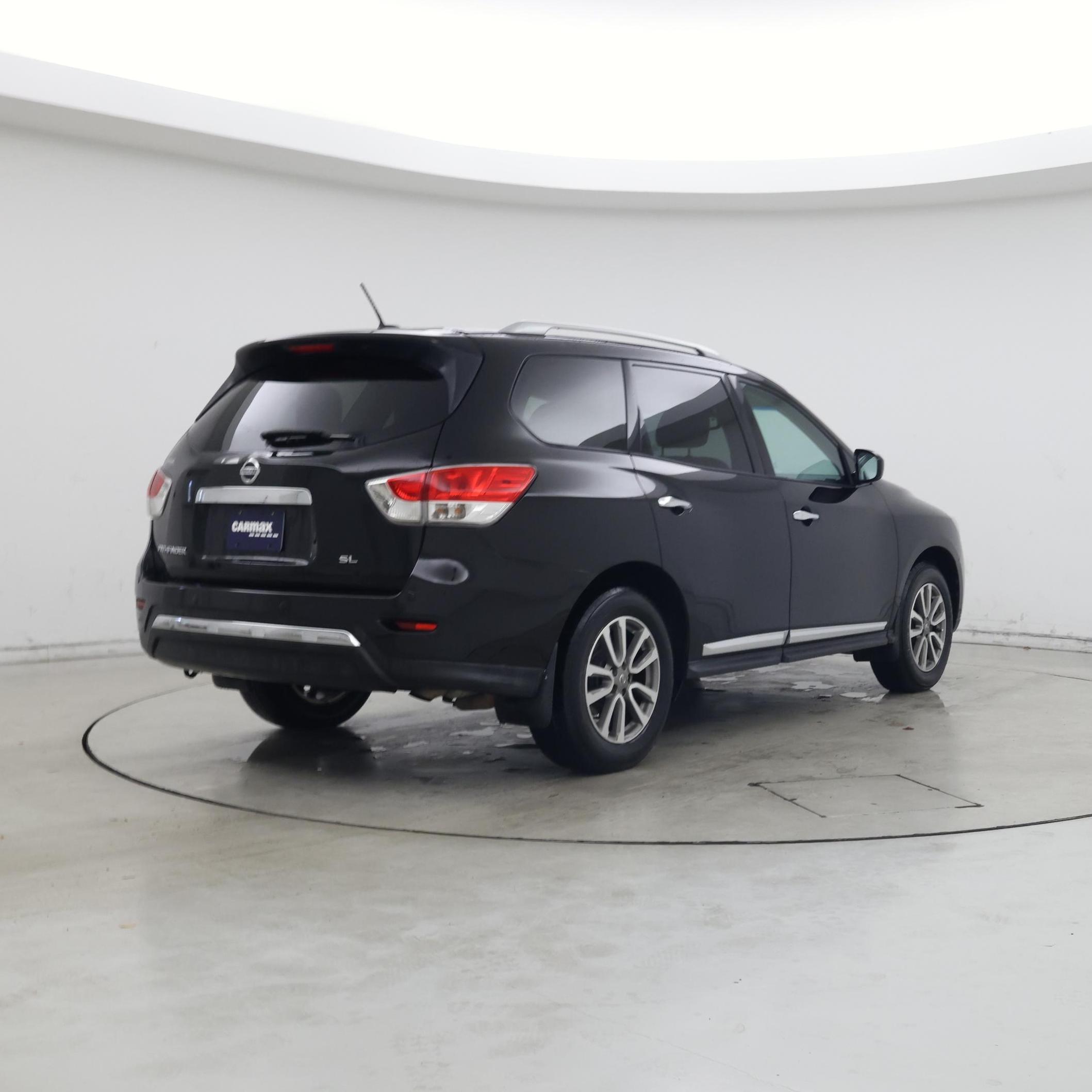 Thumbnail: 2015 Nissan Pathfinder - 8
