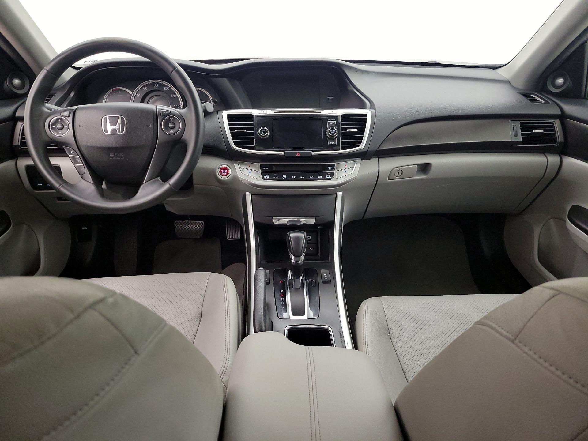 Thumbnail: 2015 Honda Accord - 9