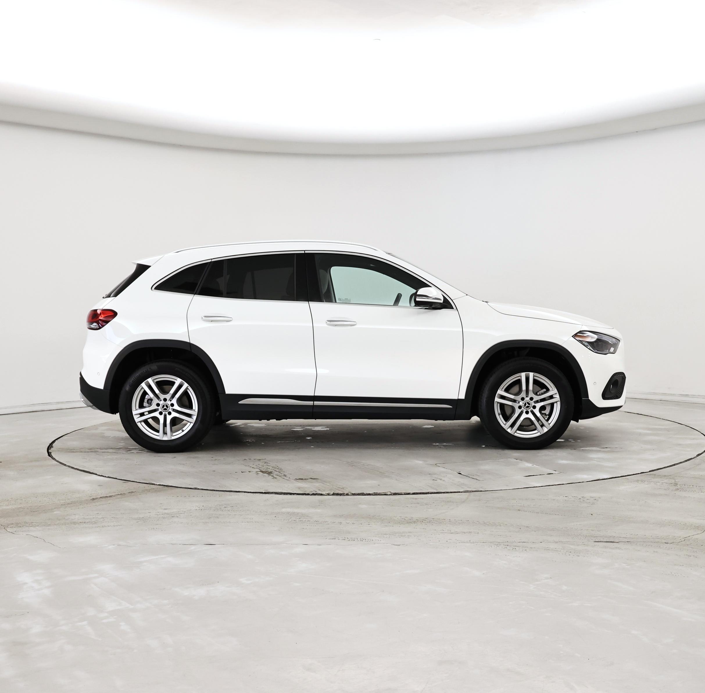 Thumbnail: 2023 Mercedes-Benz GLA - 7