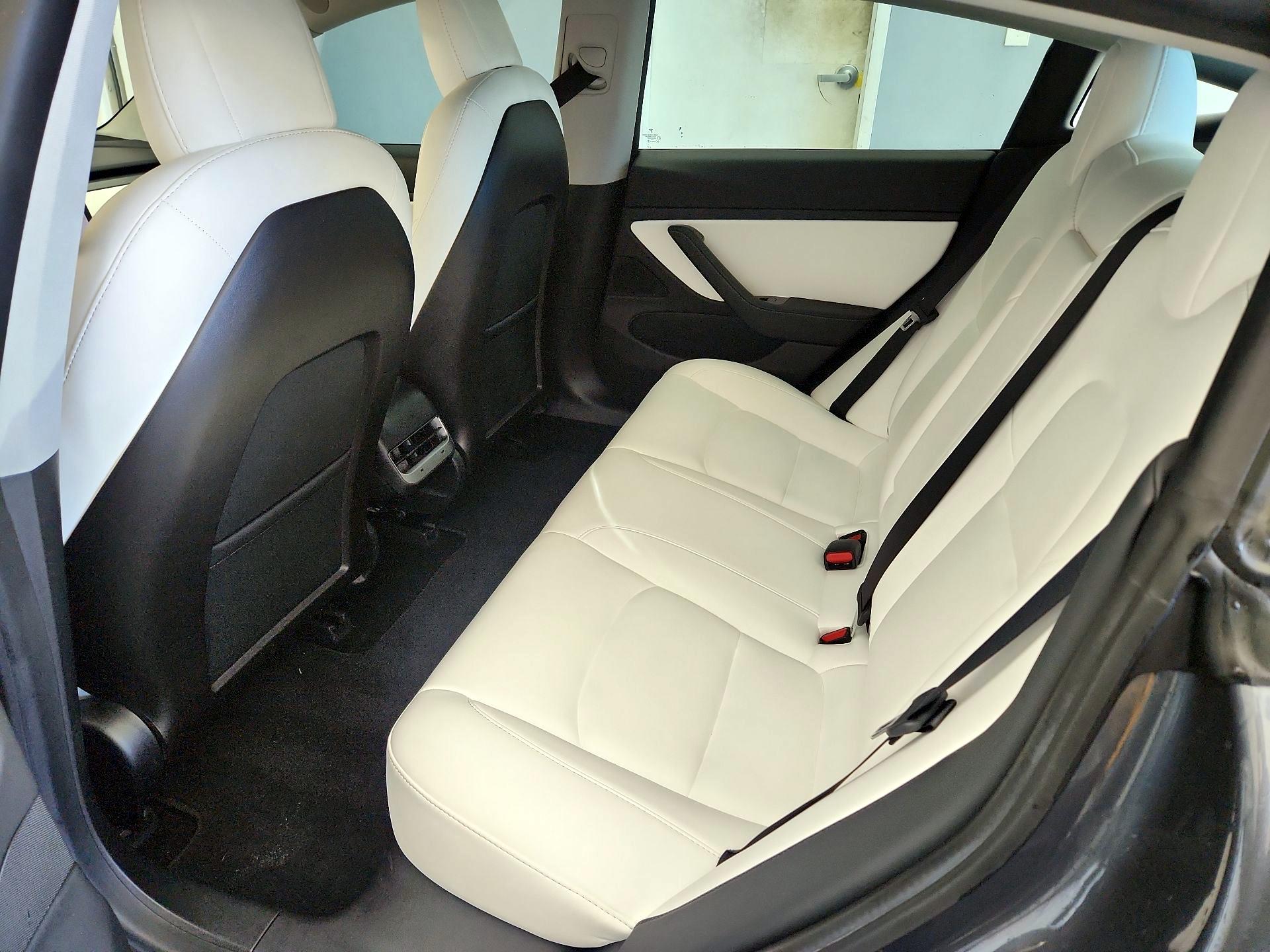 Thumbnail: 2020 Tesla Model 3 - 20