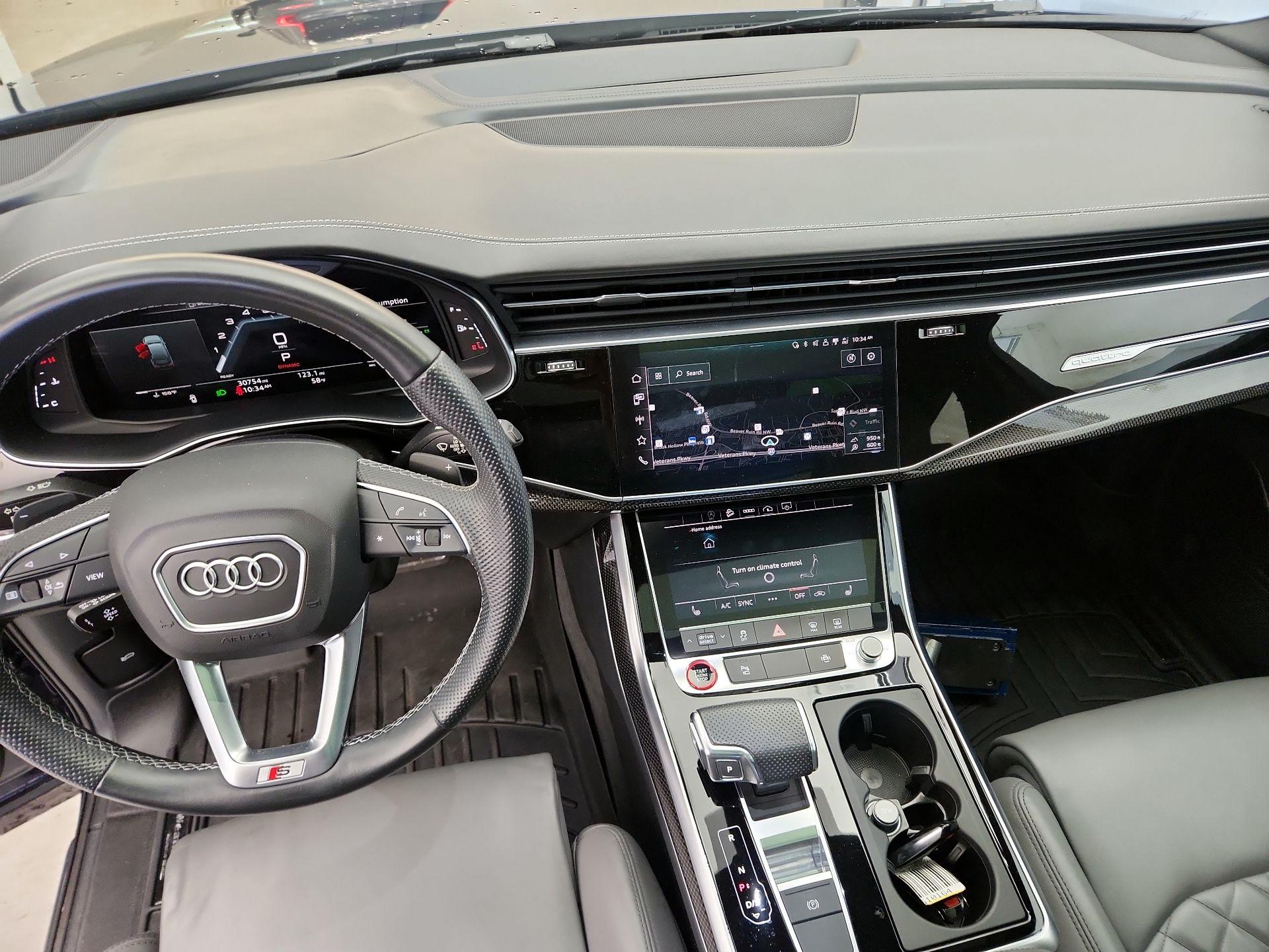 Thumbnail: 2021 Audi SQ7 - 9