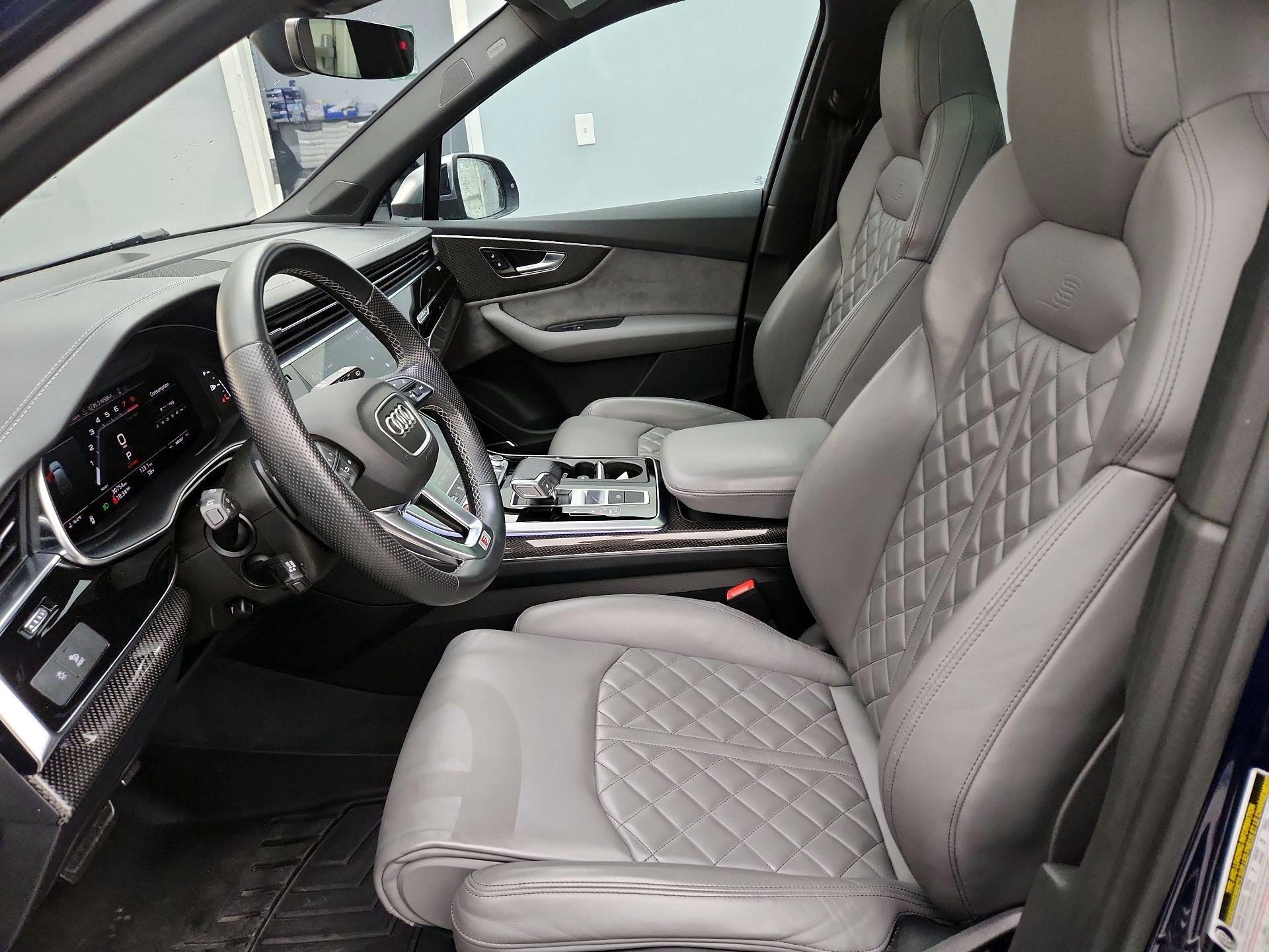 Thumbnail: 2021 Audi SQ7 - 11