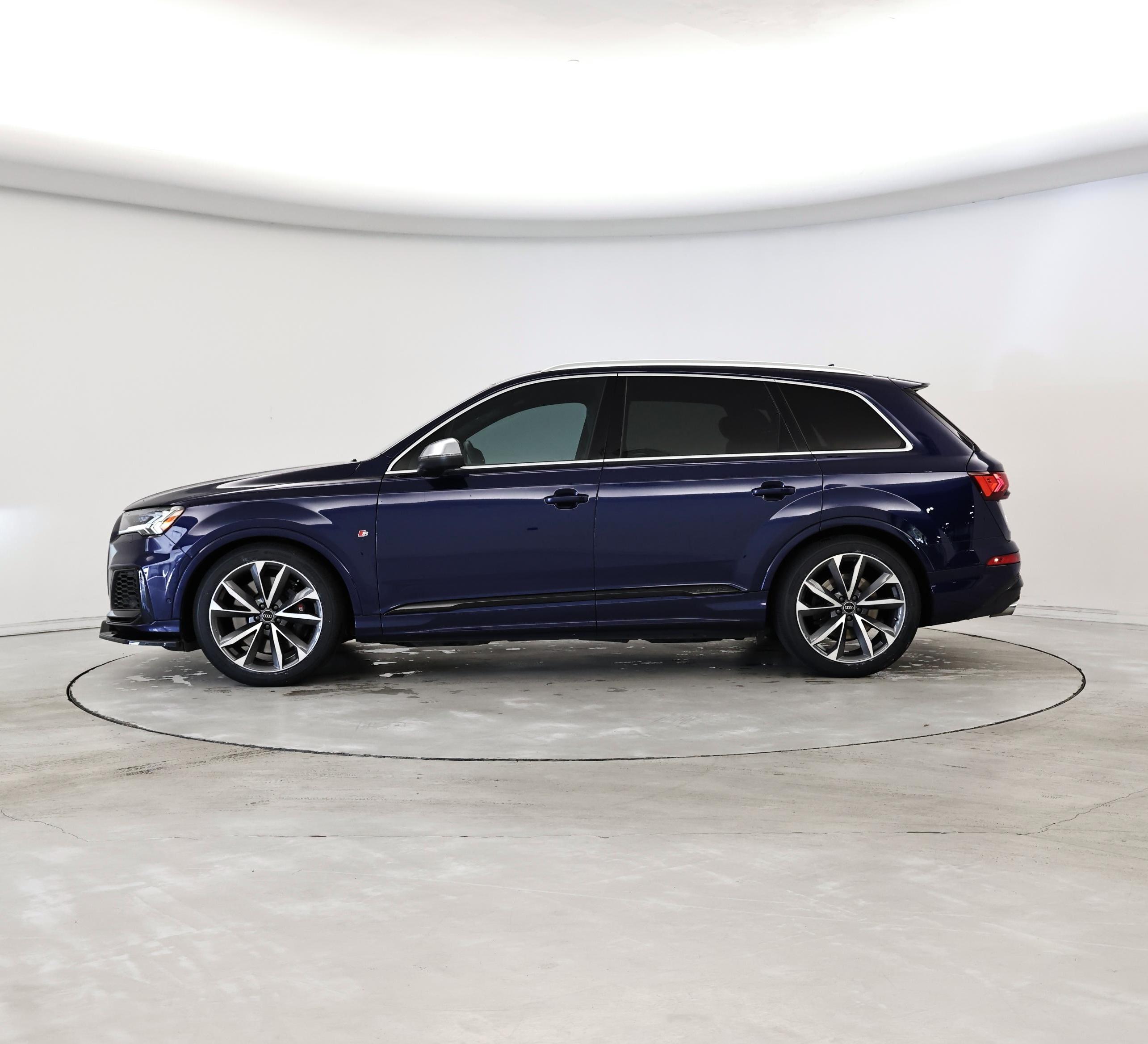 Thumbnail: 2021 Audi SQ7 - 3