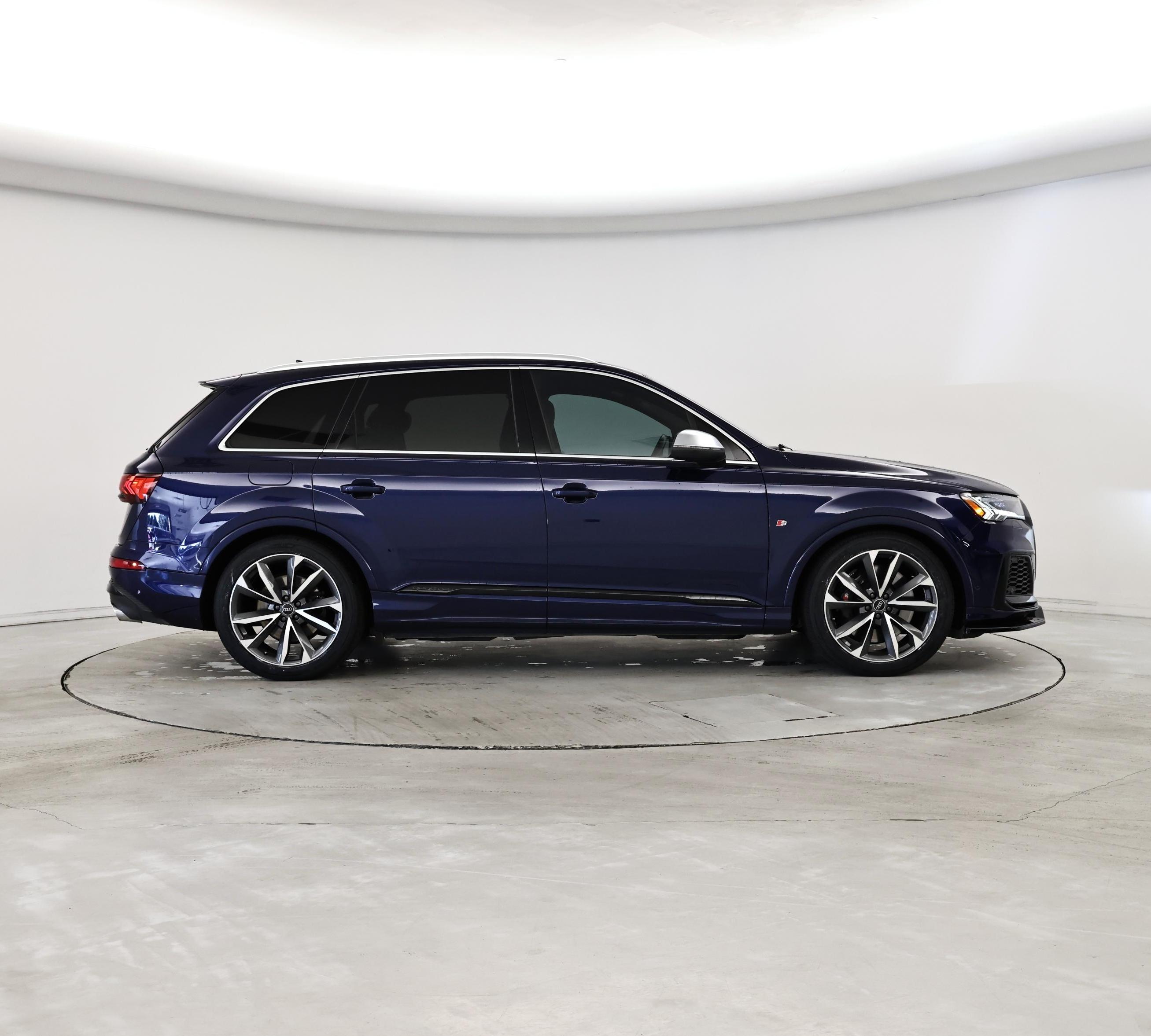 Thumbnail: 2021 Audi SQ7 - 7