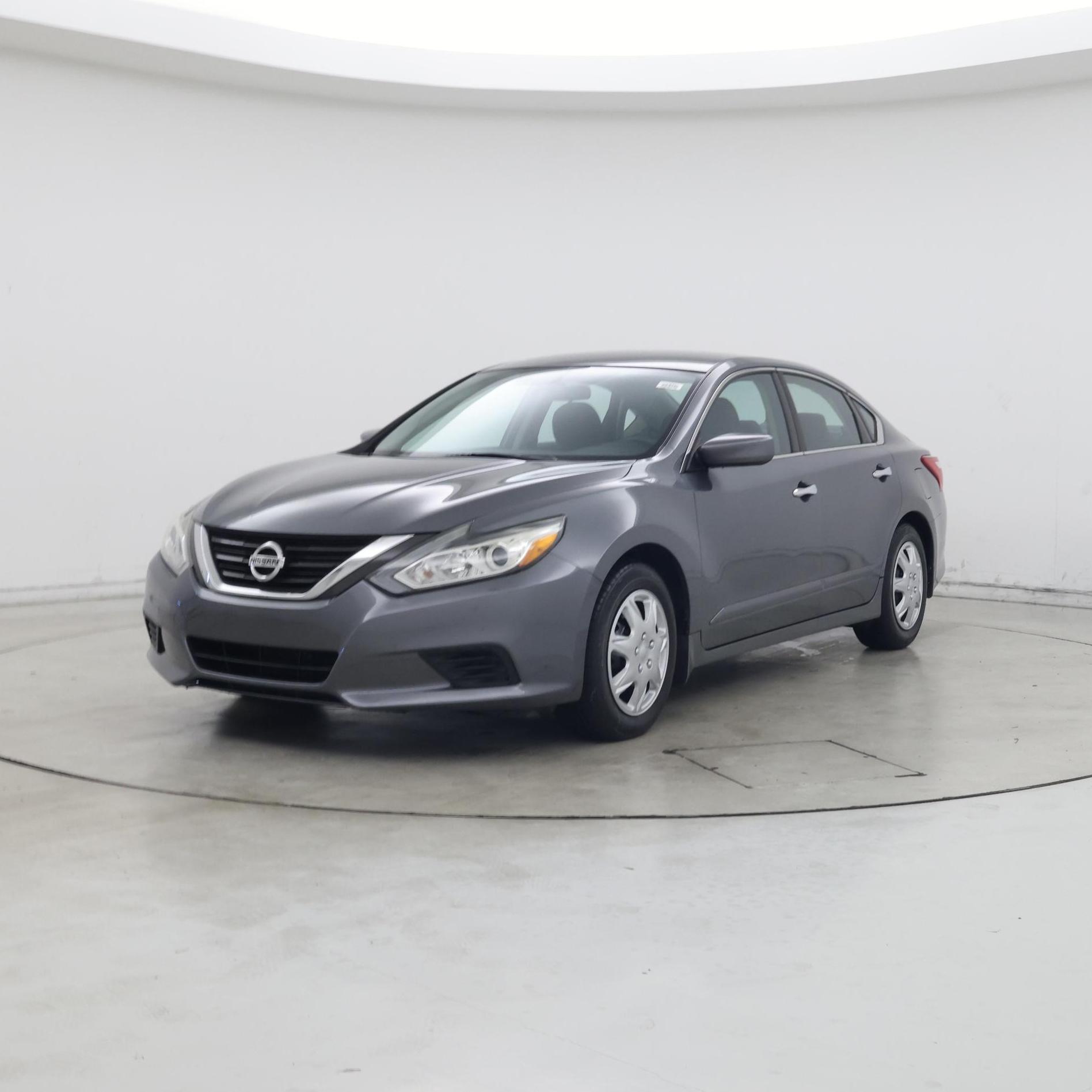 Thumbnail: 2016 Nissan Altima - 4
